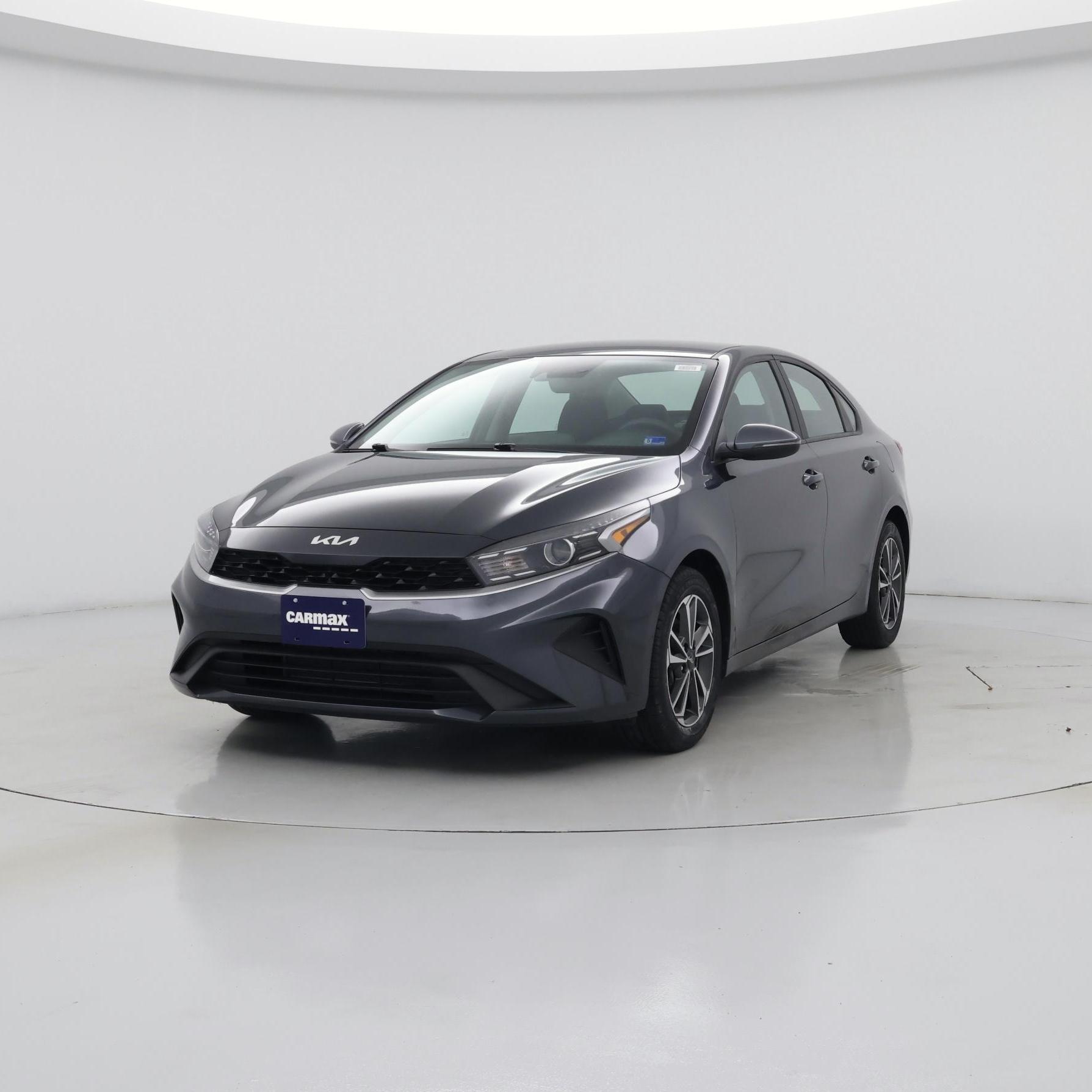 Thumbnail: 2023 Kia Forte - 4