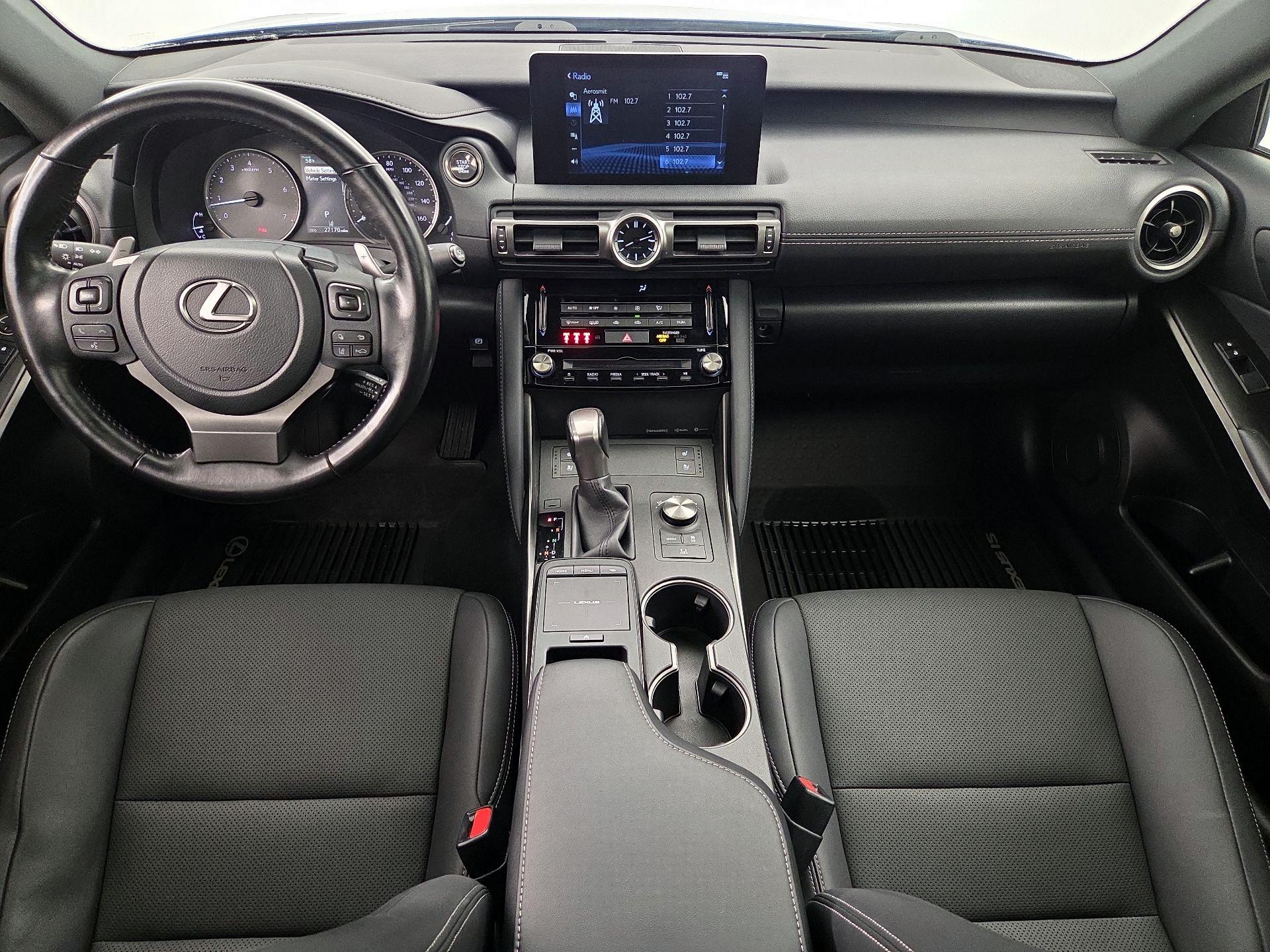 Thumbnail: 2022 Lexus IS - 9