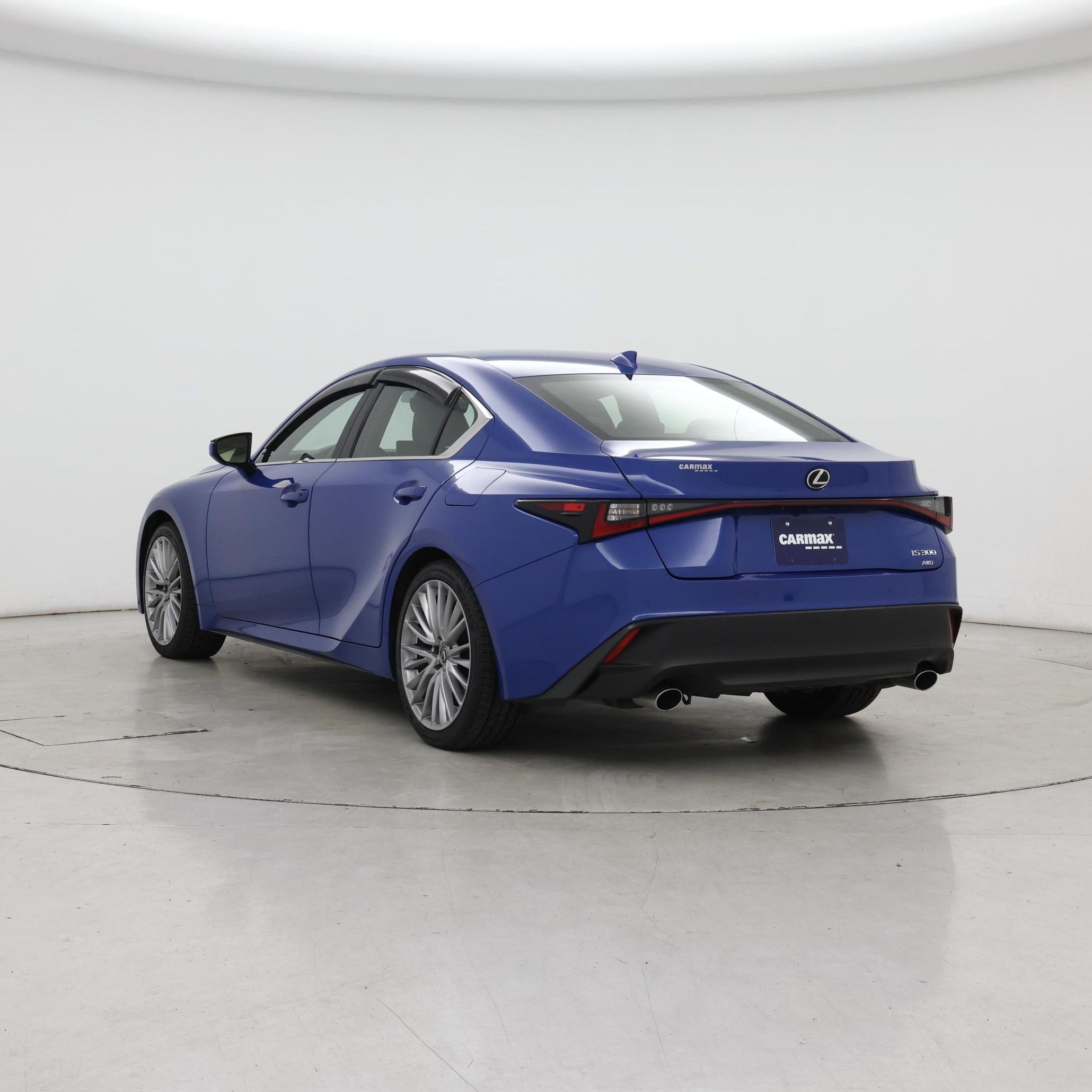 Thumbnail: 2022 Lexus IS - 2