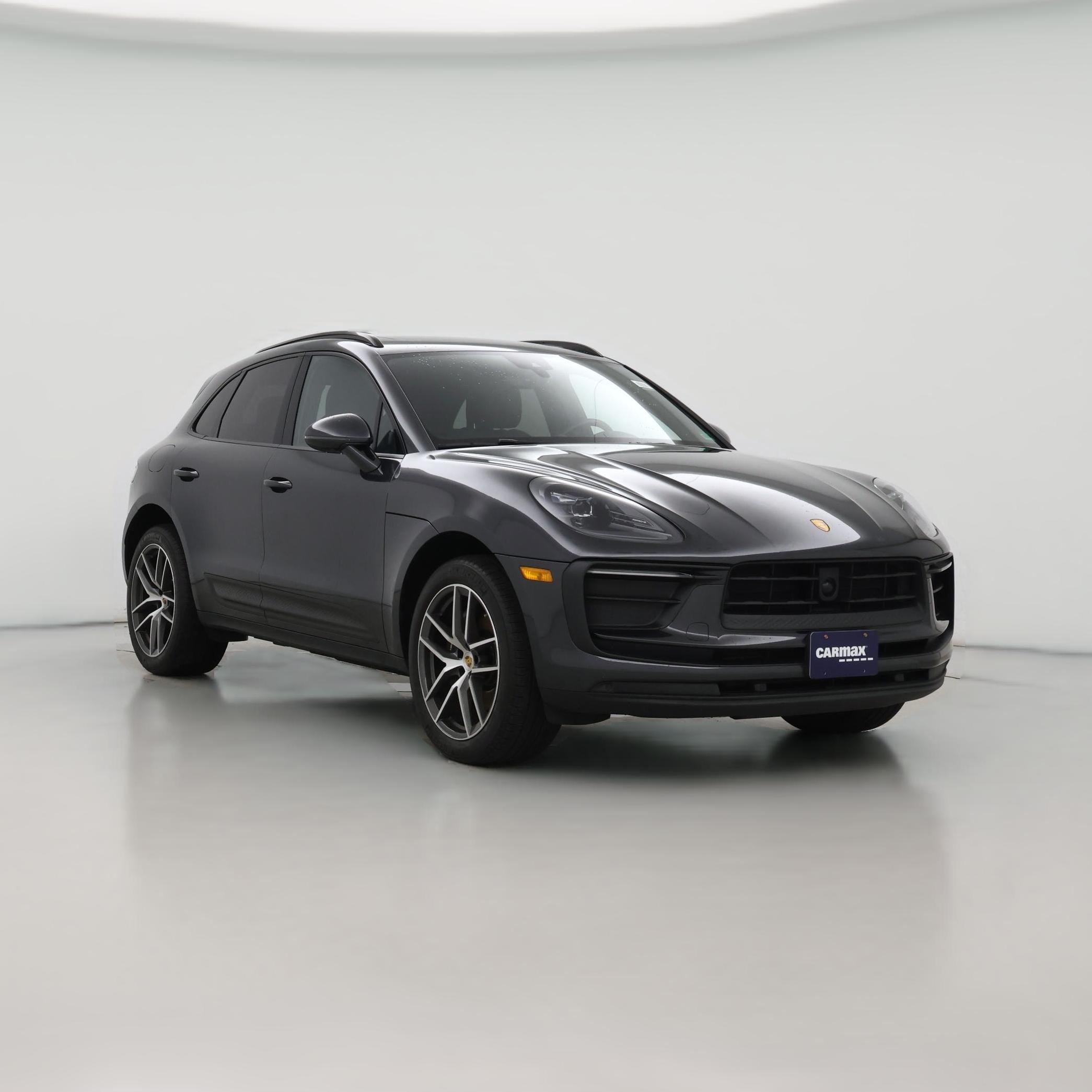Thumbnail: 2023 Porsche Macan - 1