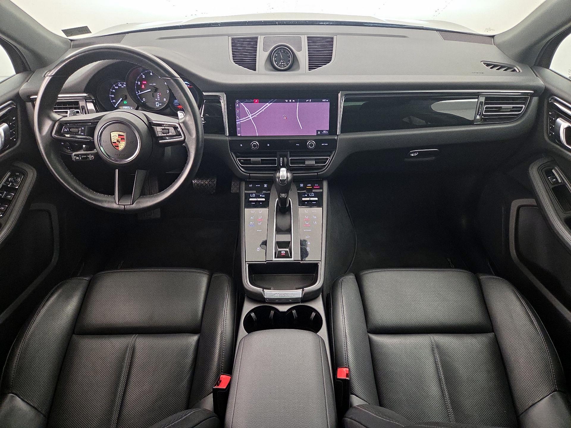 Thumbnail: 2023 Porsche Macan - 9