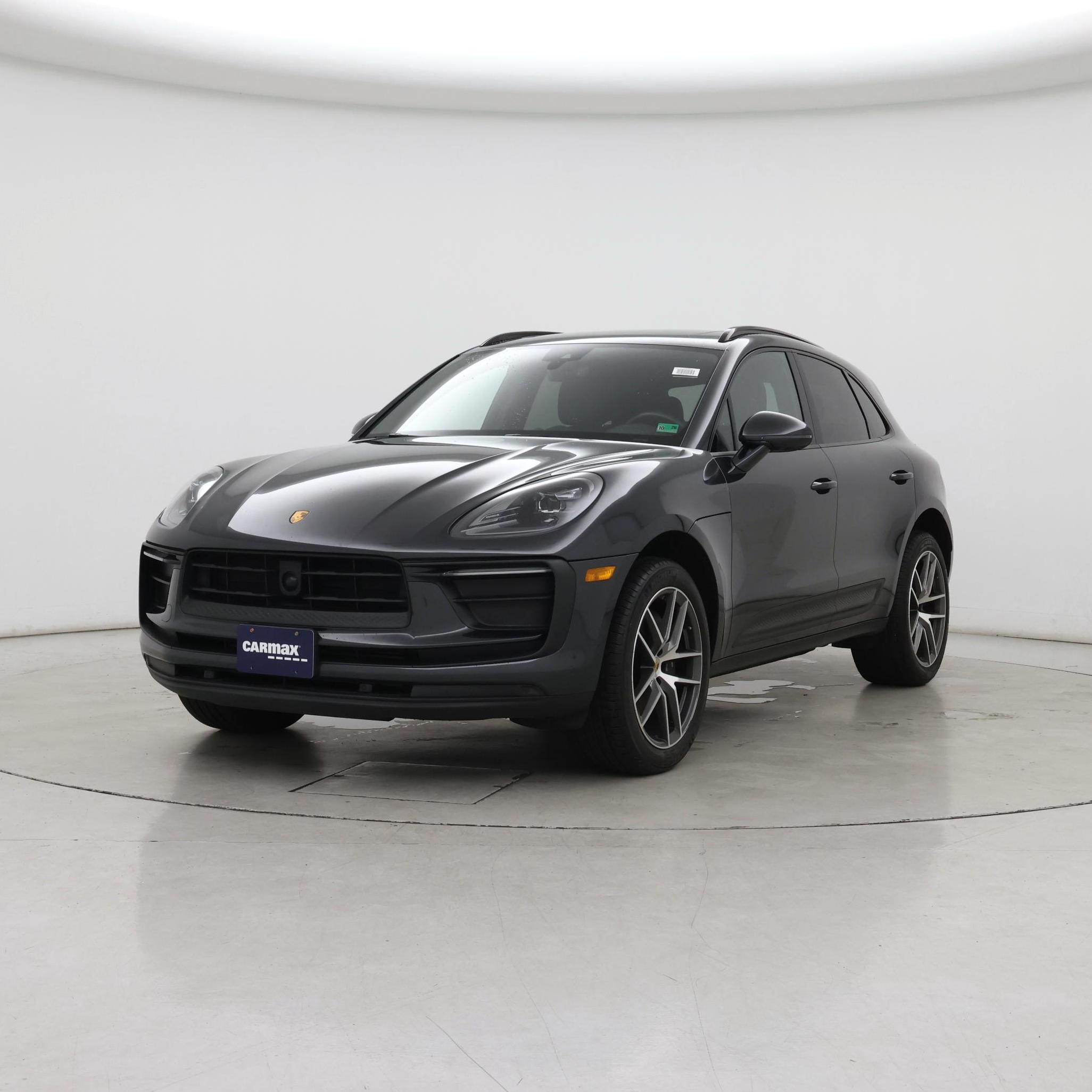 Thumbnail: 2023 Porsche Macan - 4