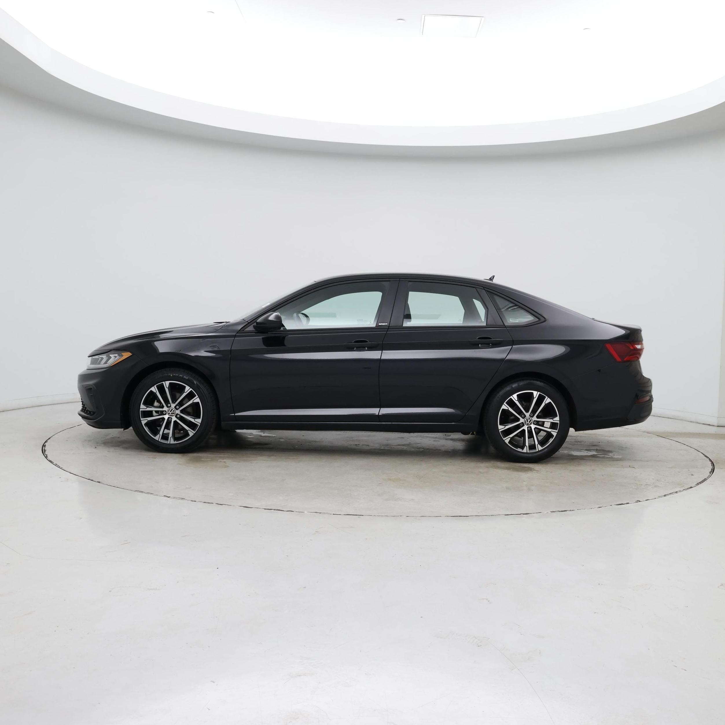 Thumbnail: 2025 Volkswagen Jetta - 3