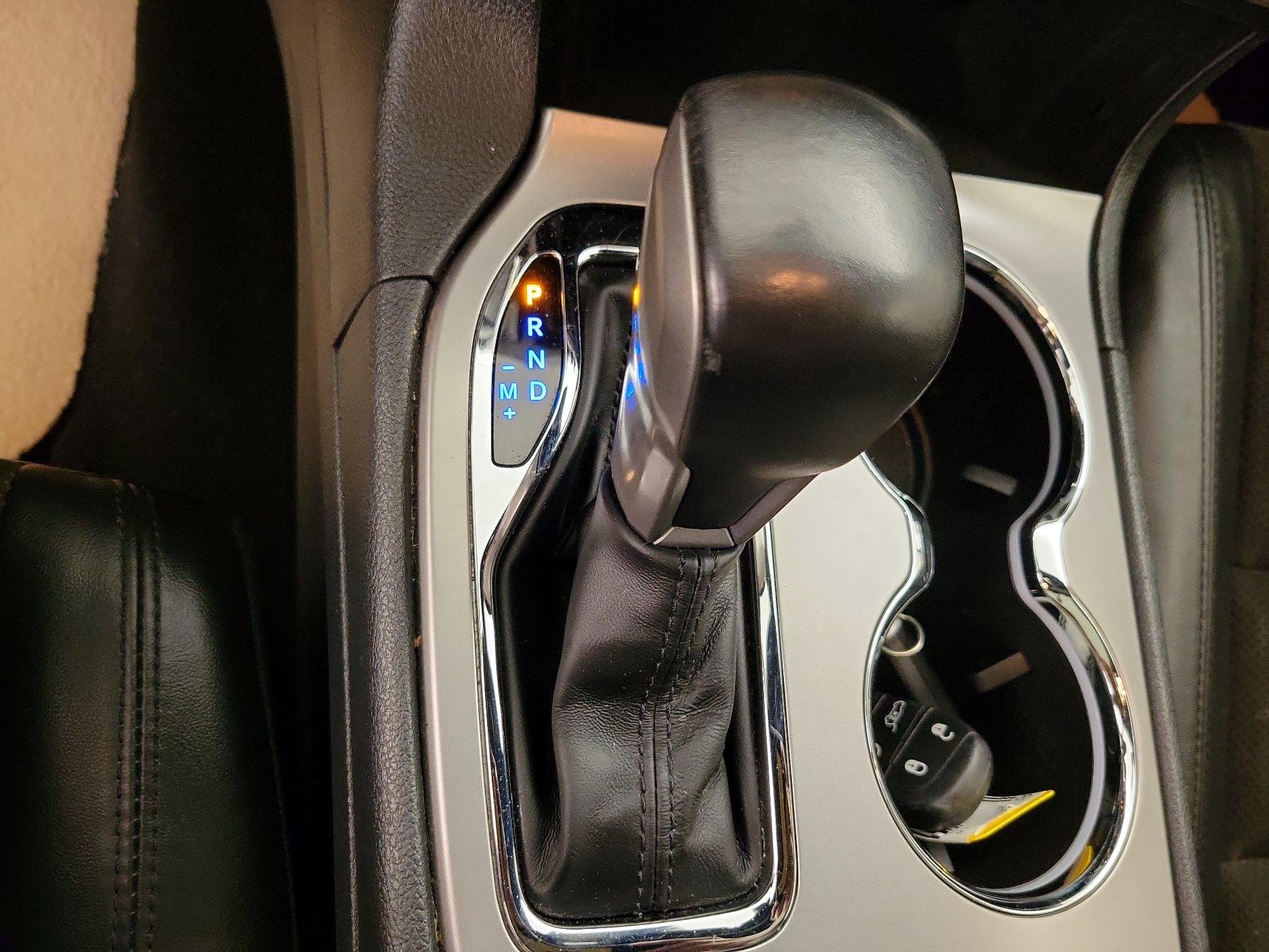 Thumbnail: 2020 Jeep Grand Cherokee - 18