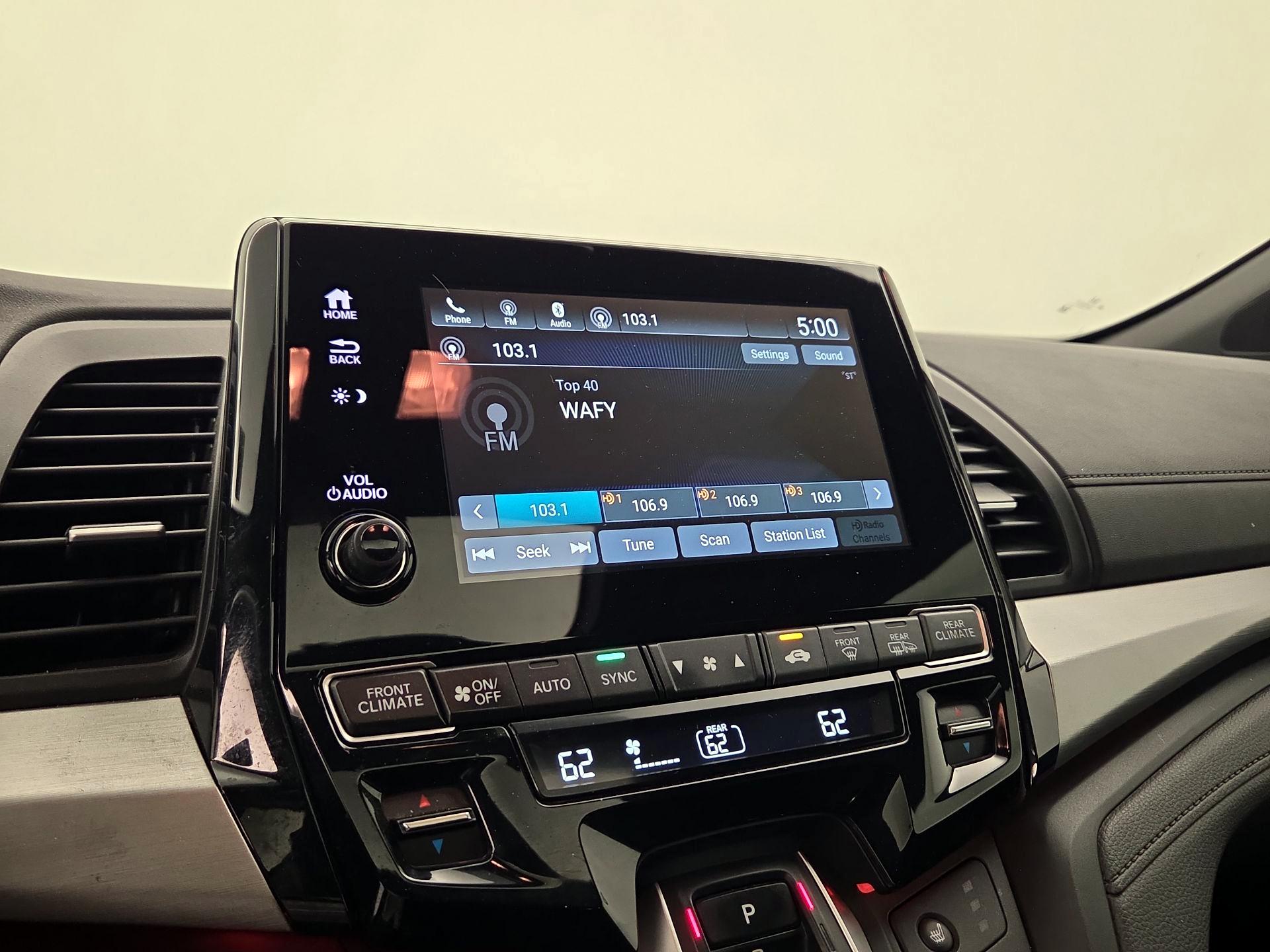 Thumbnail: 2023 Honda Odyssey - 15