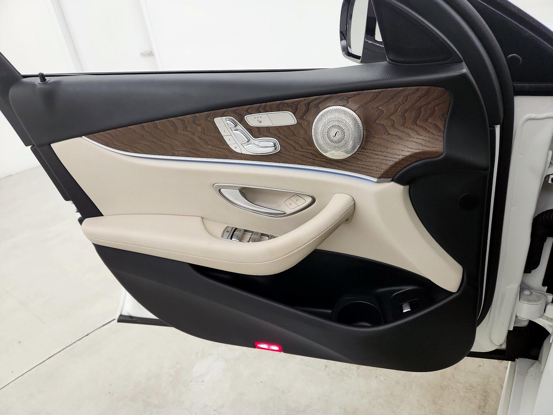 Thumbnail: 2023 Mercedes-Benz E-Class - 10
