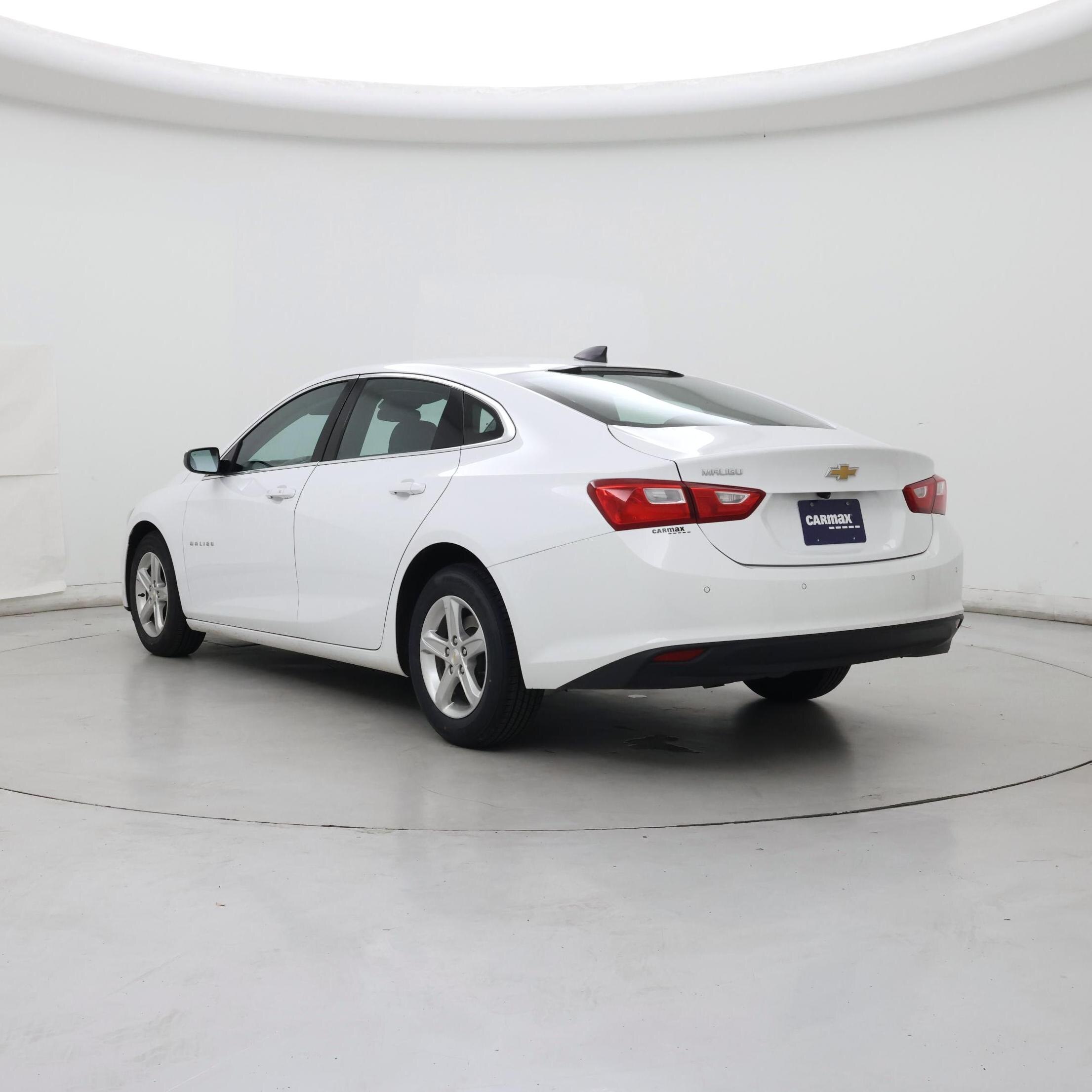 Thumbnail: 2024 Chevrolet Malibu - 2