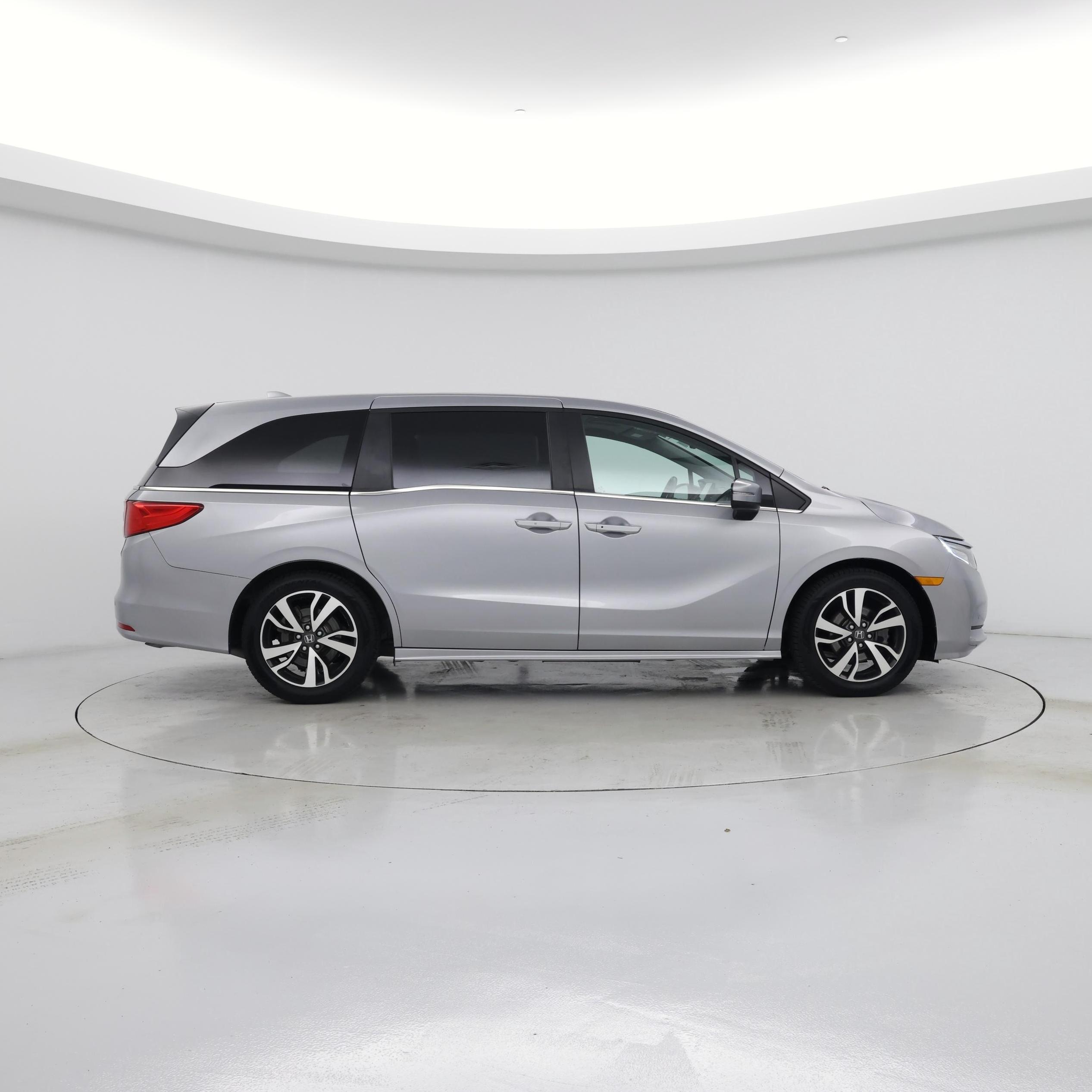 Thumbnail: 2023 Honda Odyssey - 7