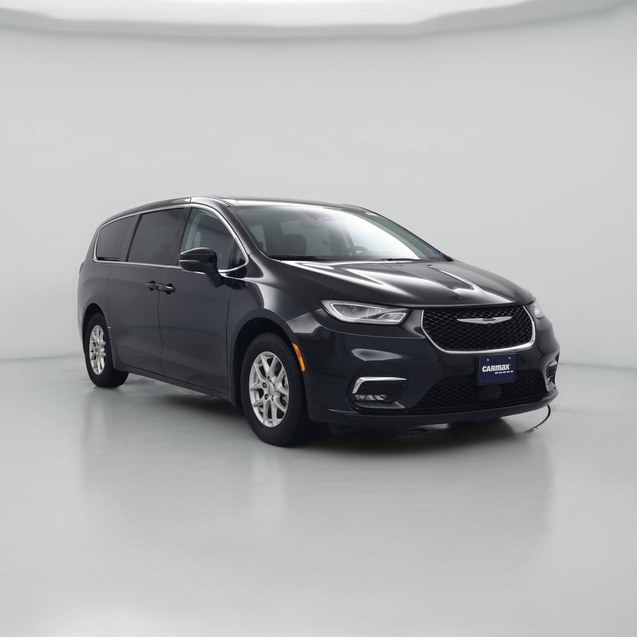 Thumbnail: 2023 Chrysler Pacifica - 1