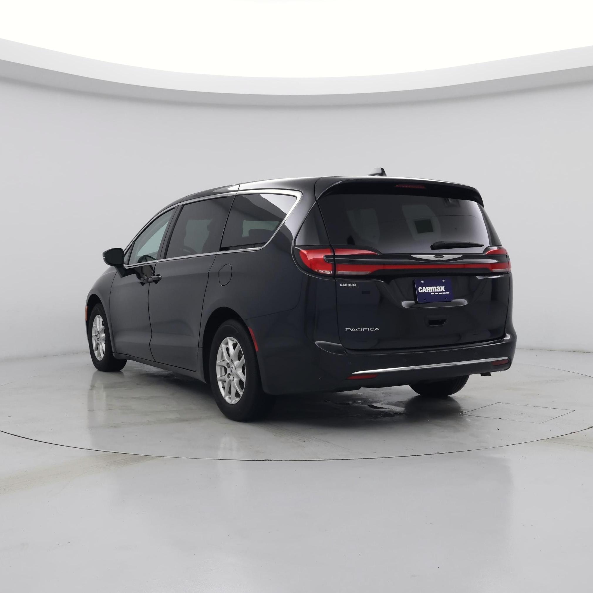 Thumbnail: 2023 Chrysler Pacifica - 2