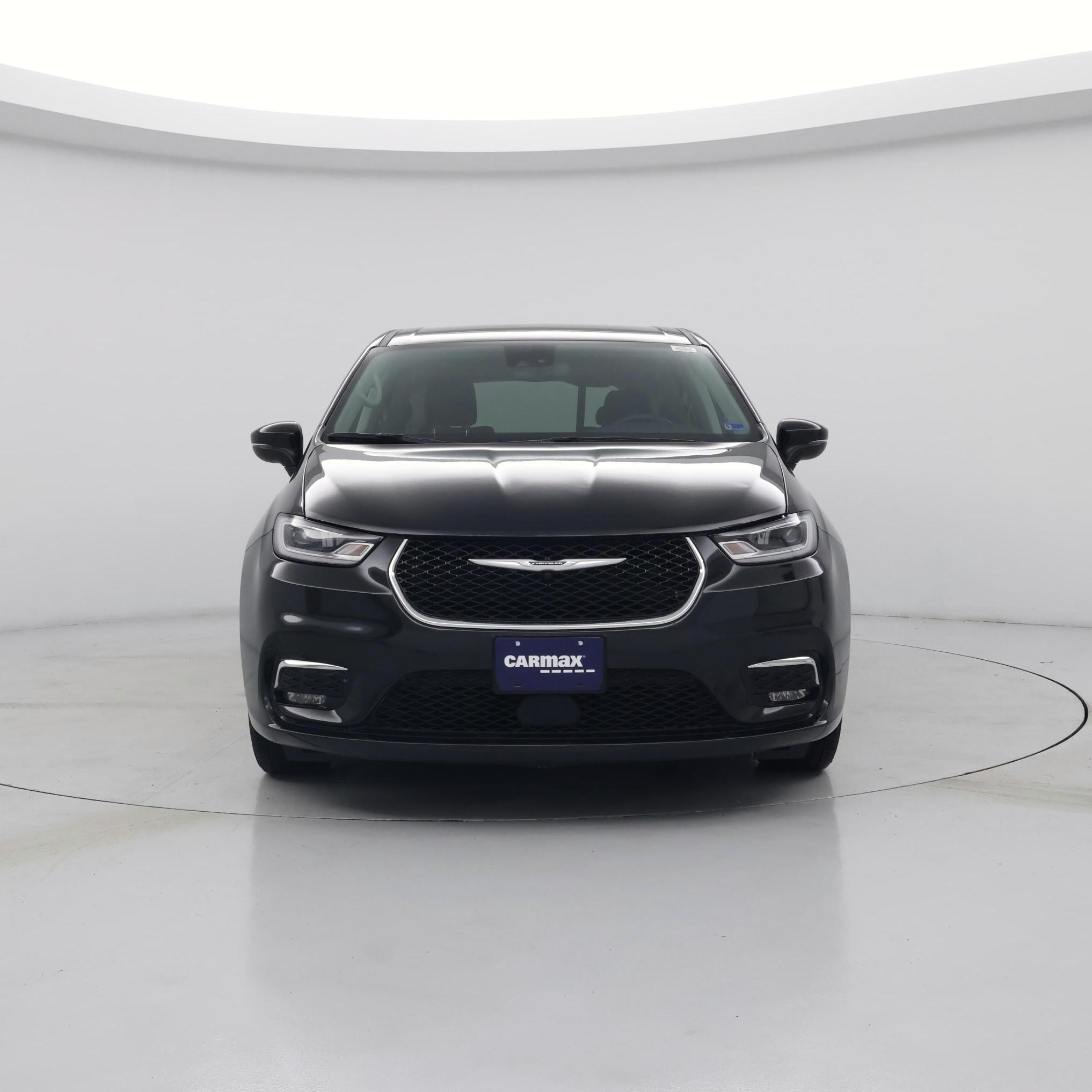 Thumbnail: 2023 Chrysler Pacifica - 5