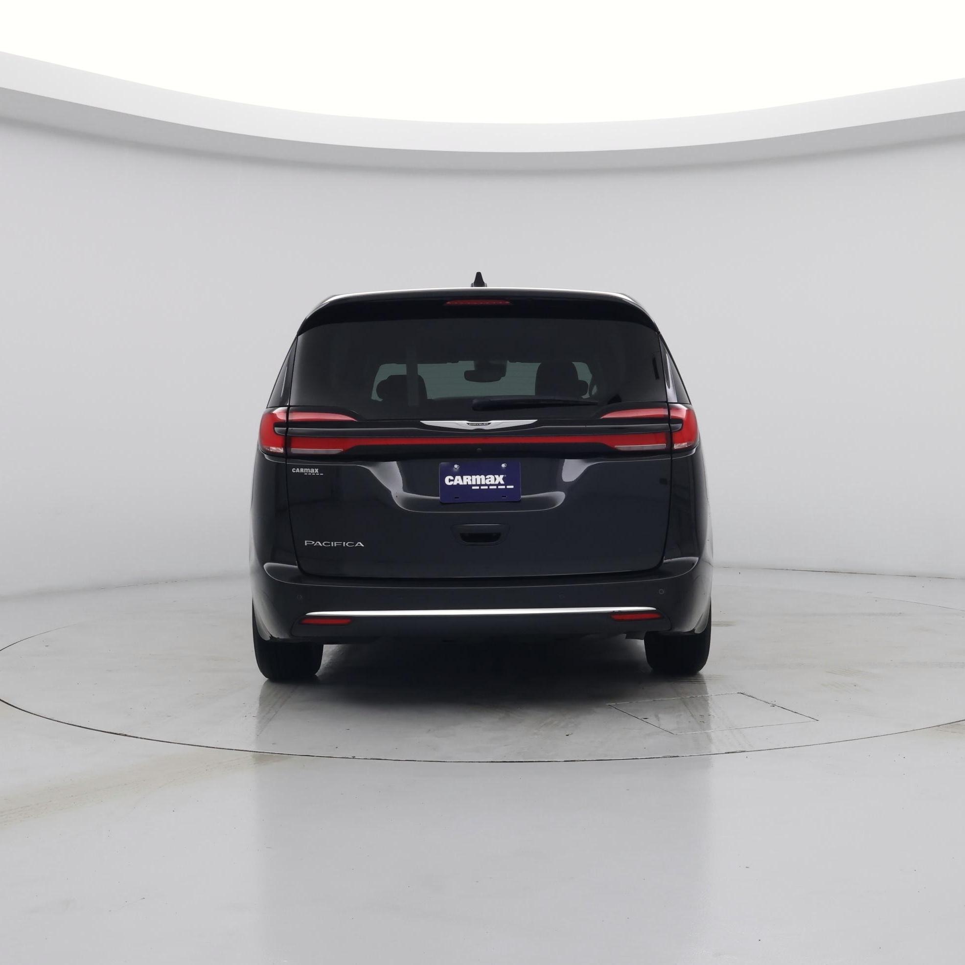 Thumbnail: 2023 Chrysler Pacifica - 6