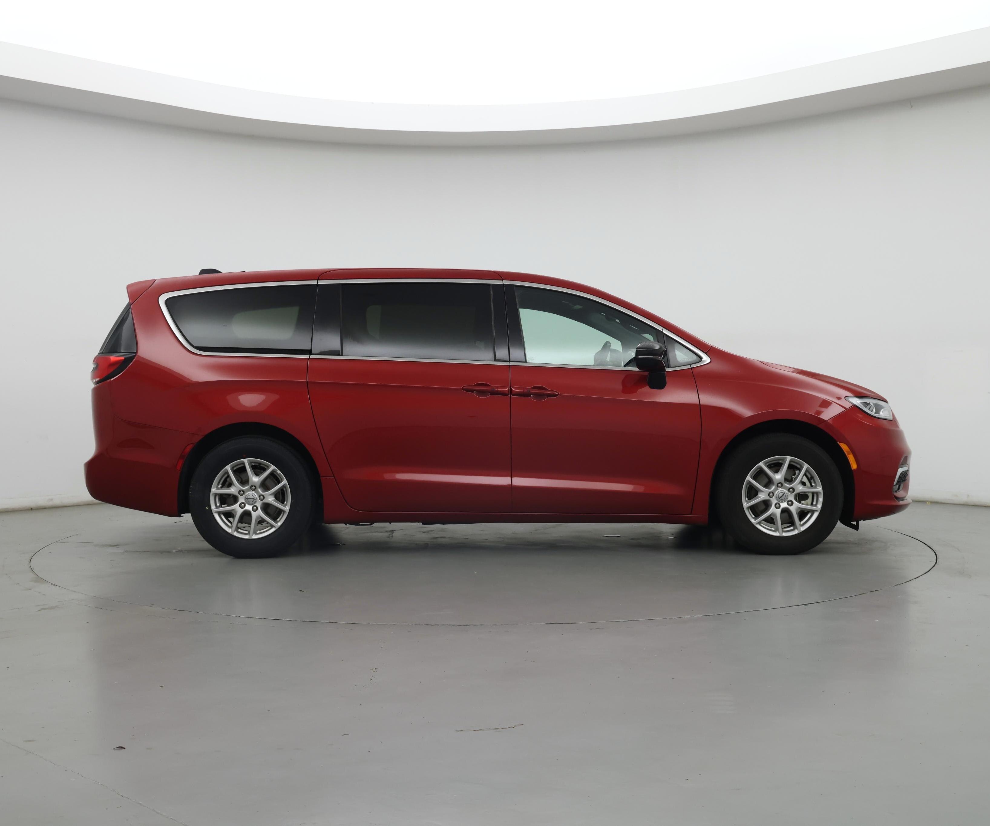 Thumbnail: 2025 Chrysler Pacifica - 7