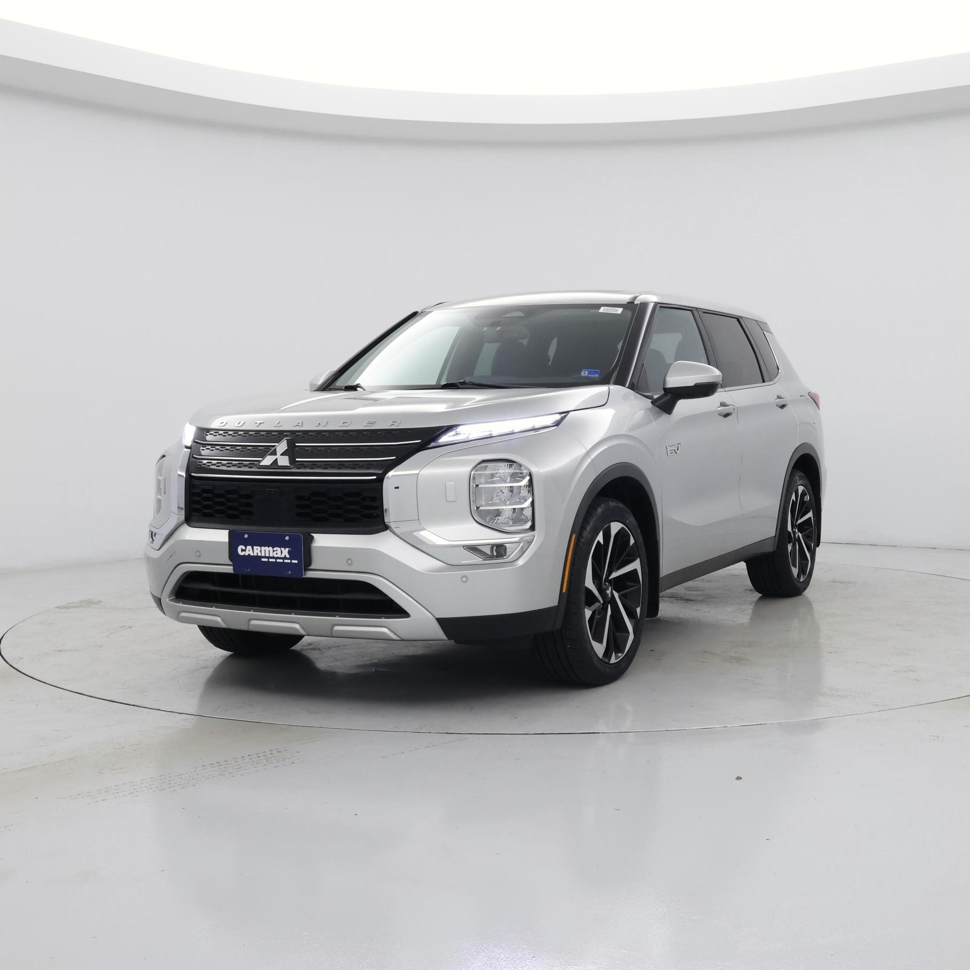 Thumbnail: 2023 Mitsubishi Outlander - 4