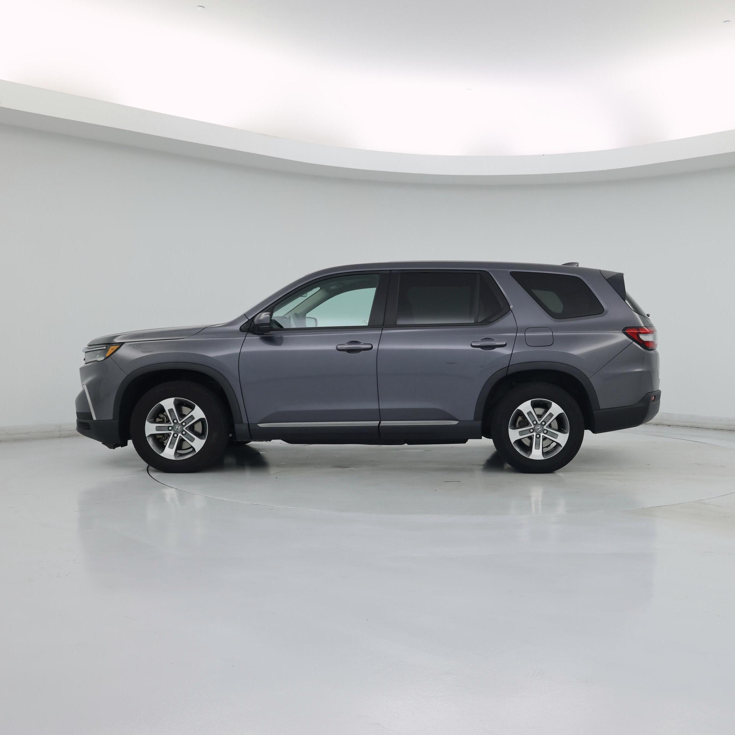 Thumbnail: 2023 Honda Pilot - 3