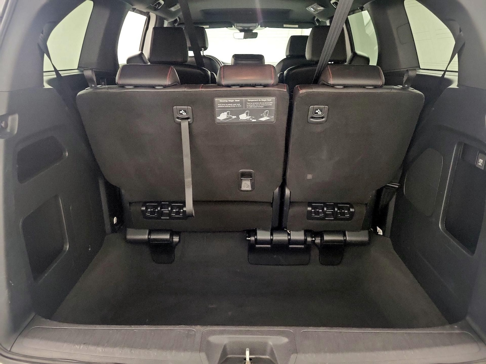 2023 Honda Odyssey SPORT - Photo 23