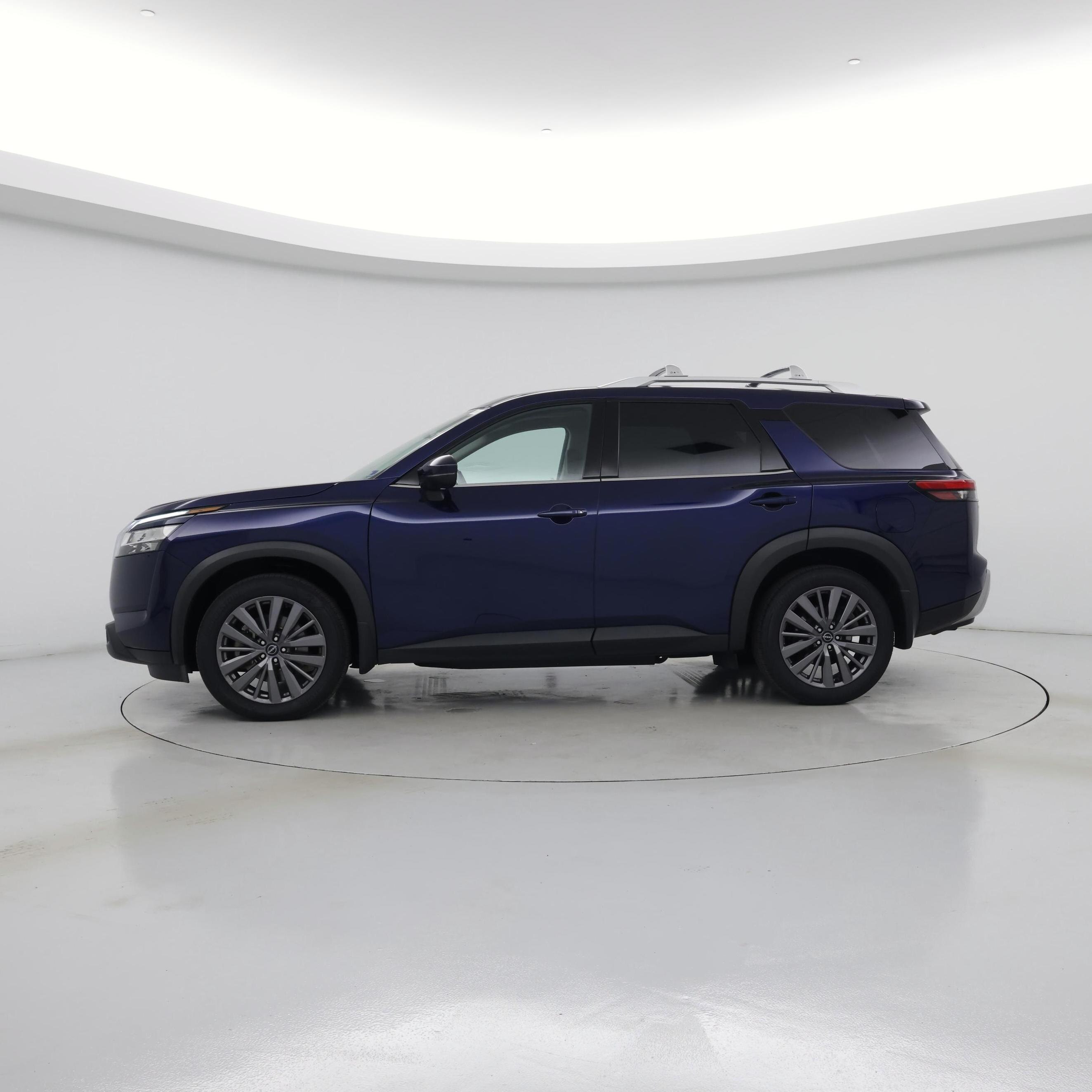Thumbnail: 2023 Nissan Pathfinder - 3