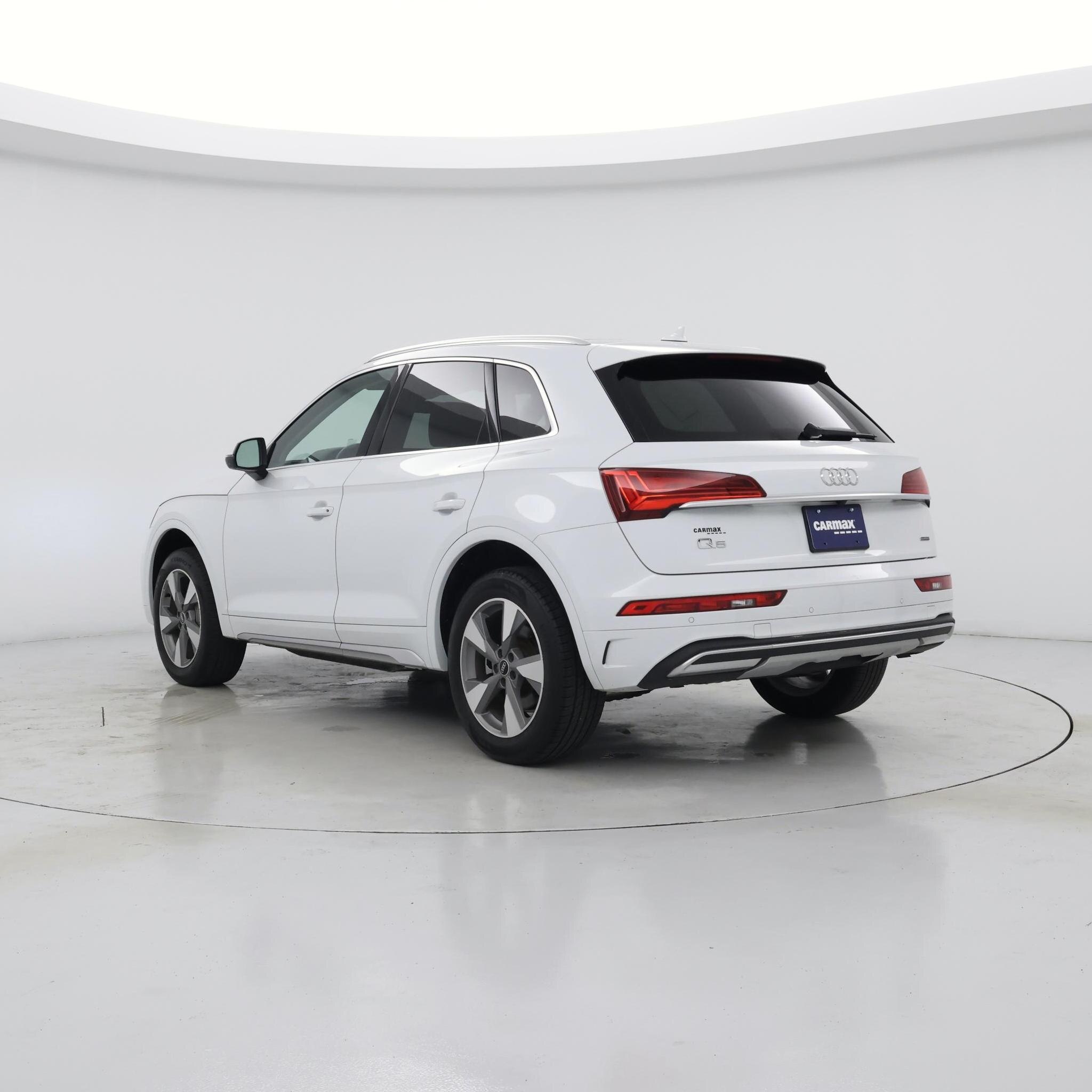 Thumbnail: 2023 Audi Q5 - 2