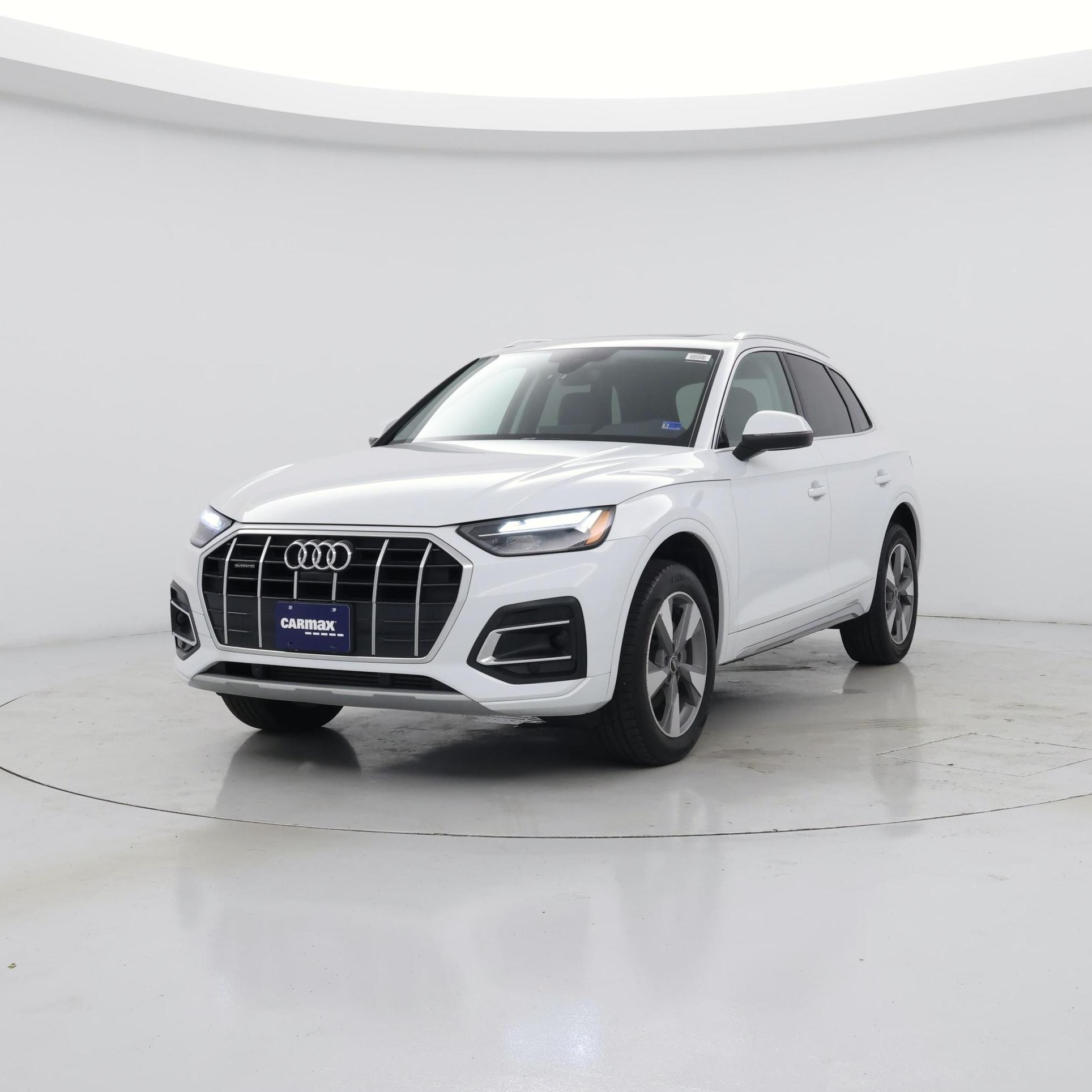 Thumbnail: 2023 Audi Q5 - 4