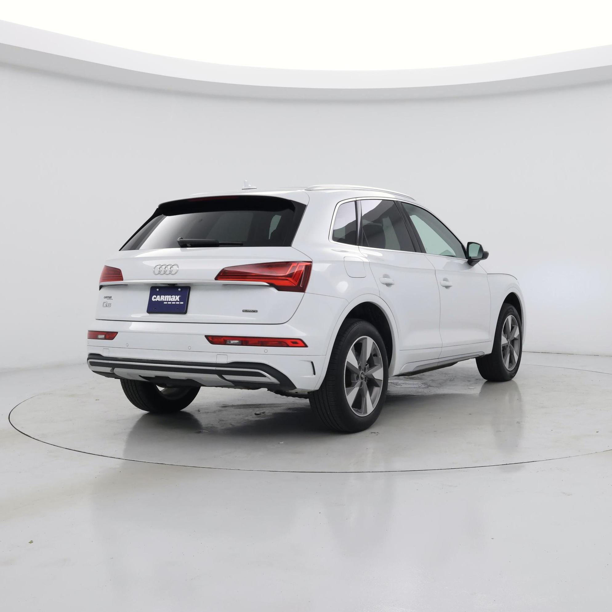 Thumbnail: 2023 Audi Q5 - 8