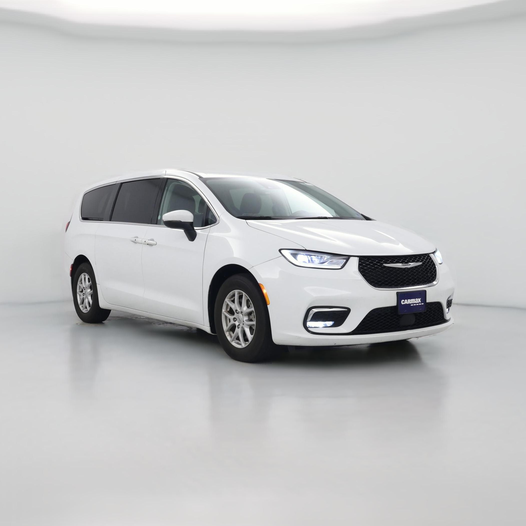 Thumbnail: 2023 Chrysler Pacifica - 1