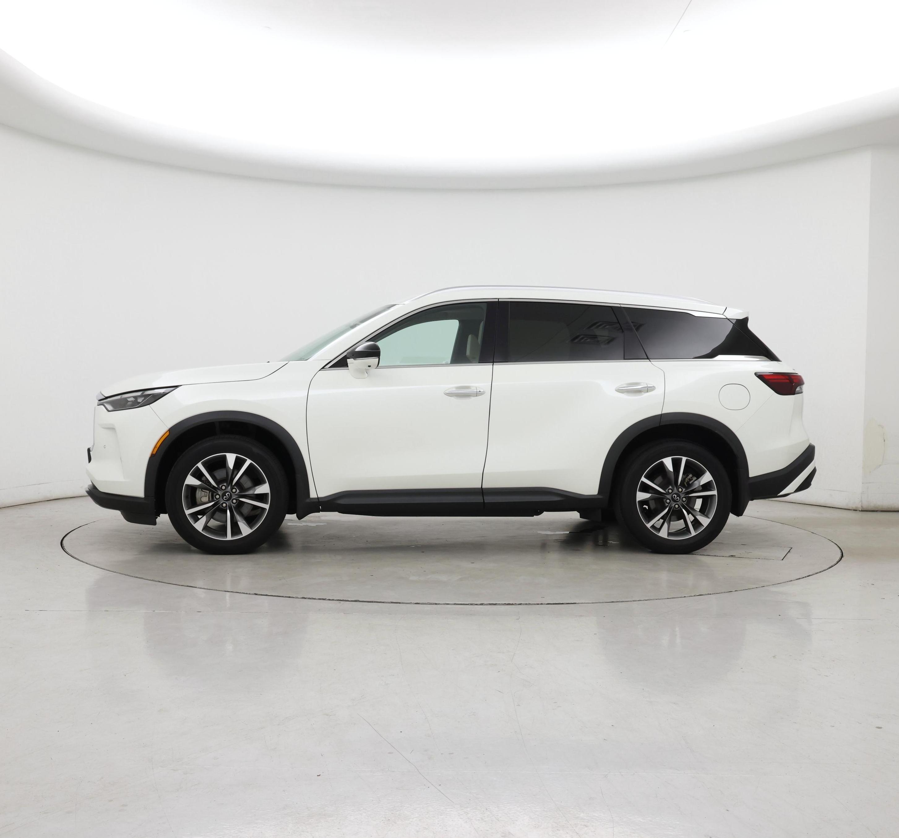 Thumbnail: 2023 INFINITI QX60 - 3