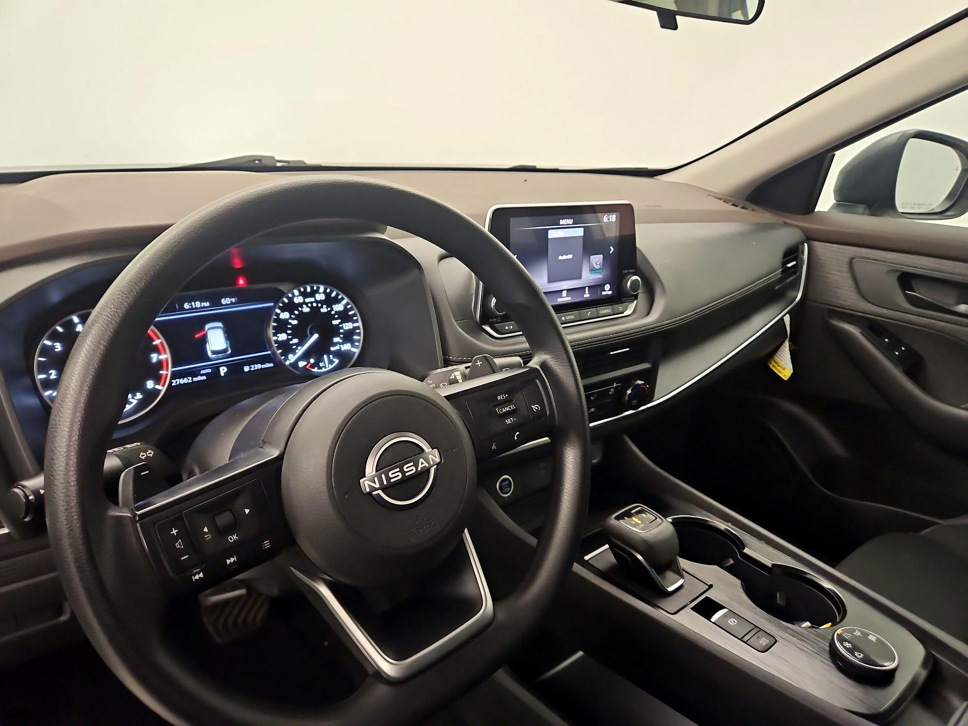 Thumbnail: 2023 Nissan Rogue - 9