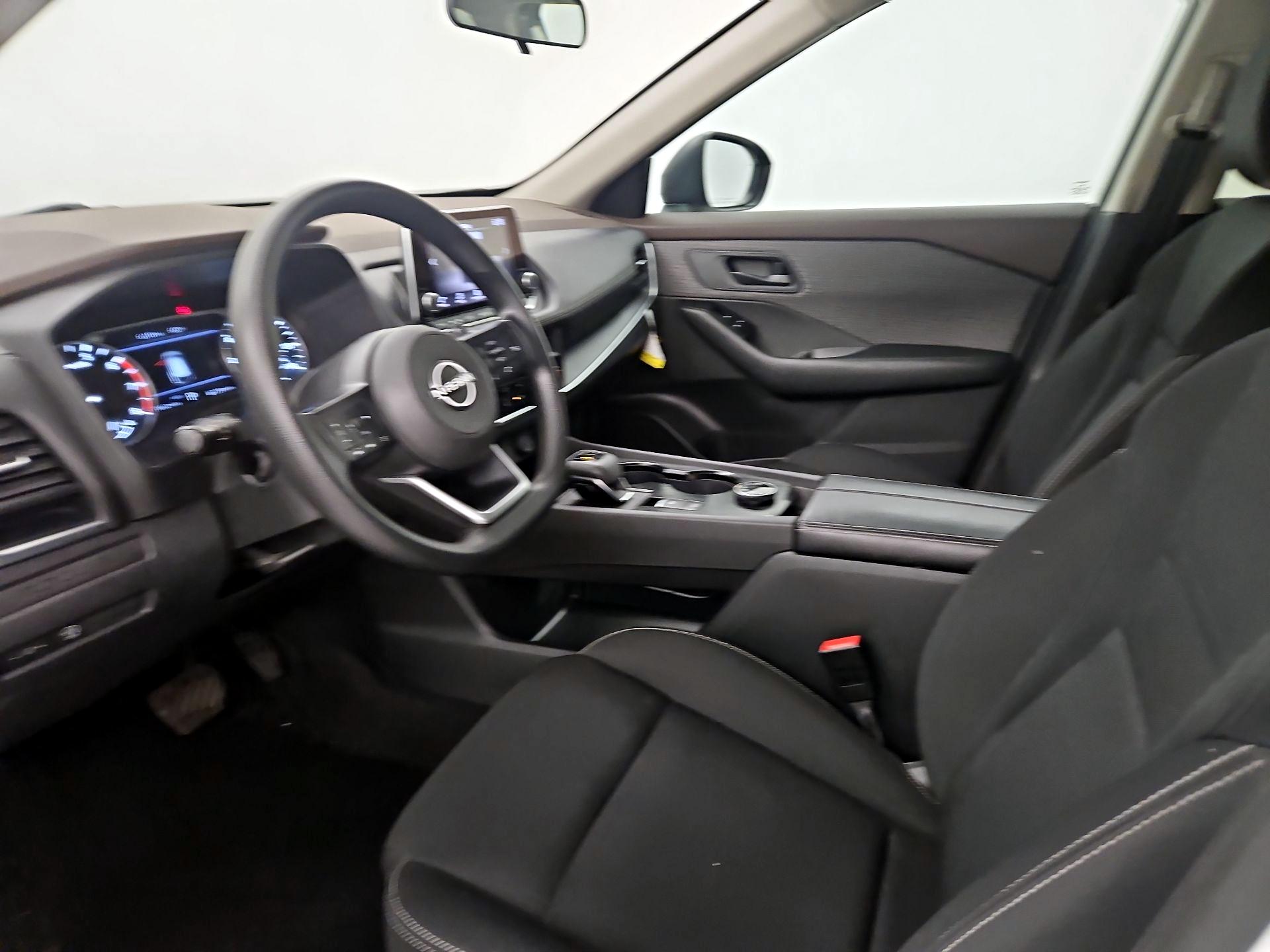 Thumbnail: 2023 Nissan Rogue - 11