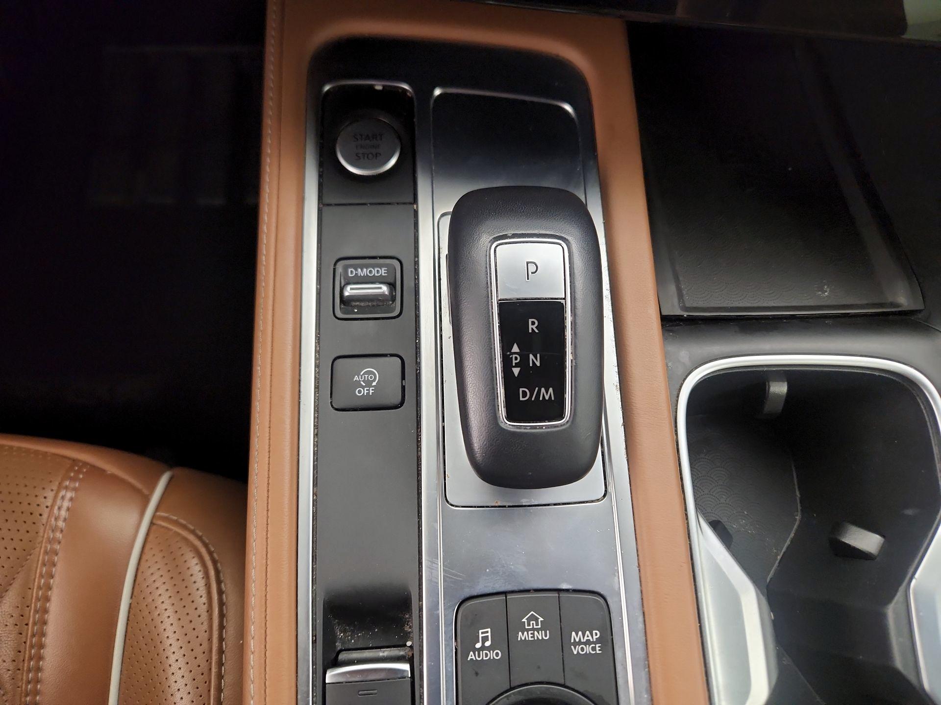 Thumbnail: 2023 INFINITI QX60 - 18