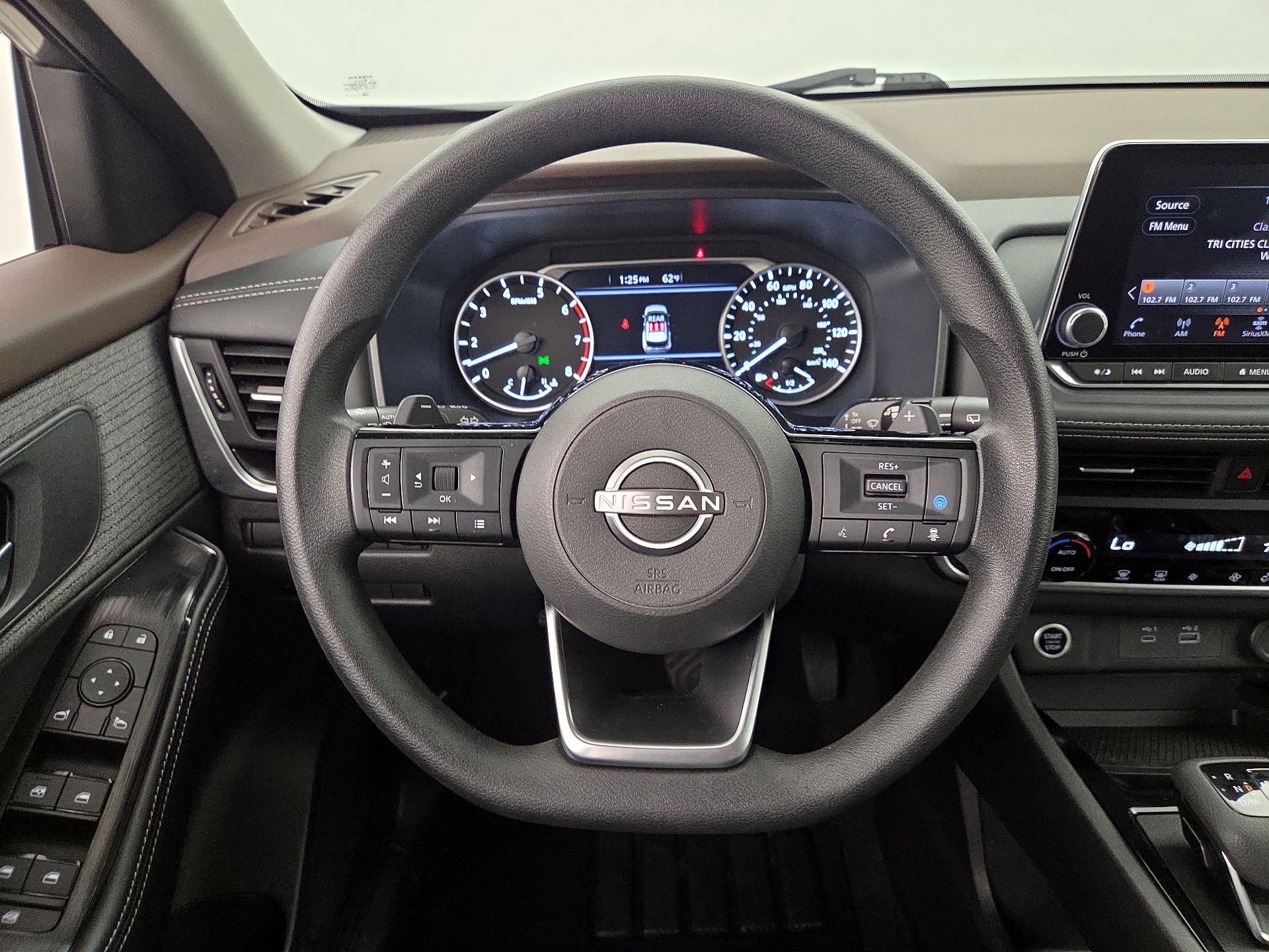 Thumbnail: 2023 Nissan Rogue - 10
