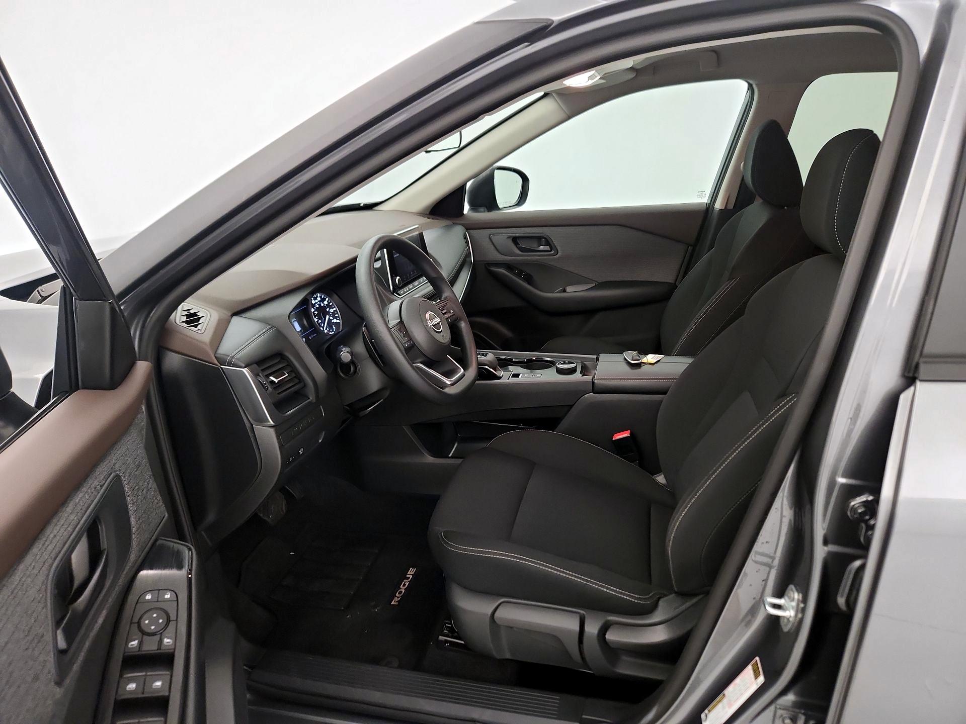 Thumbnail: 2023 Nissan Rogue - 11