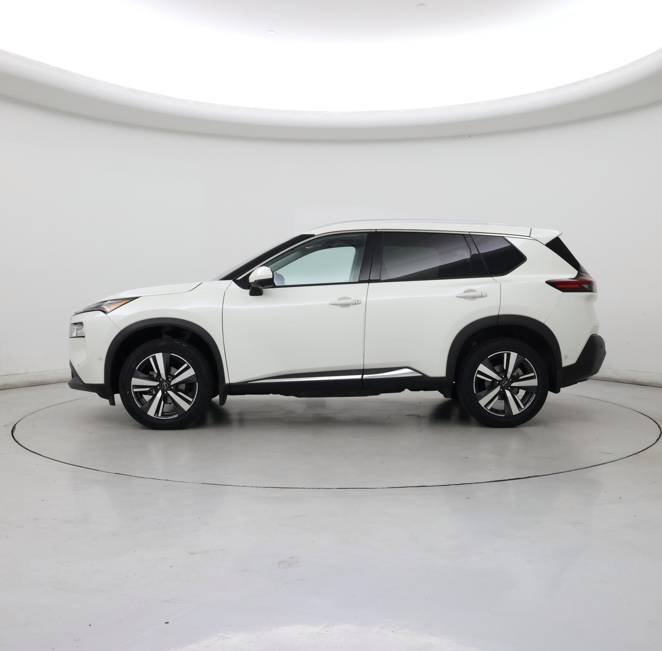 Thumbnail: 2023 Nissan Rogue - 3