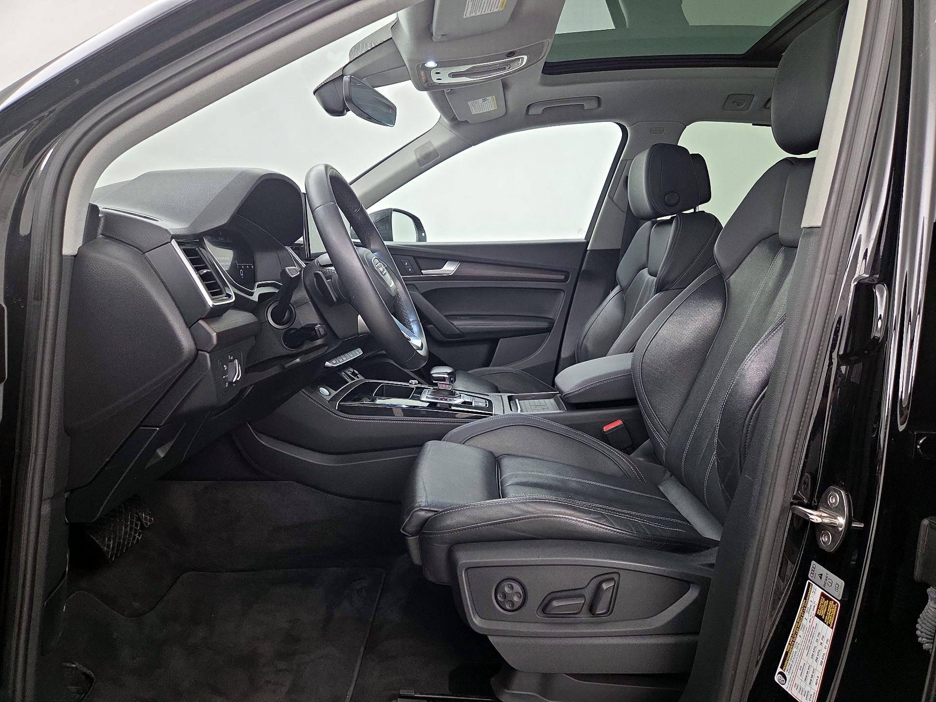 Thumbnail: 2021 Audi Q5 - 11