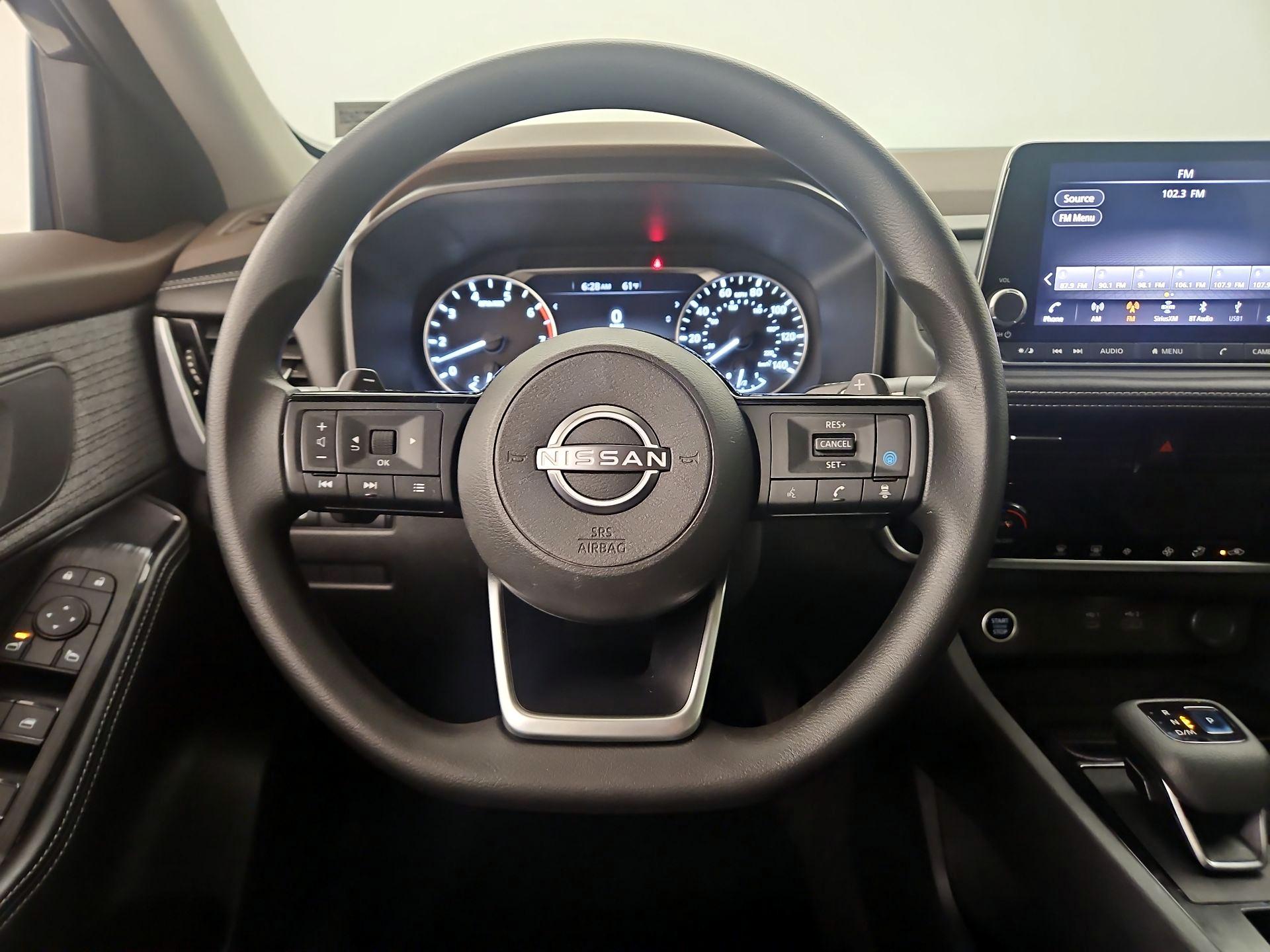 Thumbnail: 2022 Nissan Rogue - 10