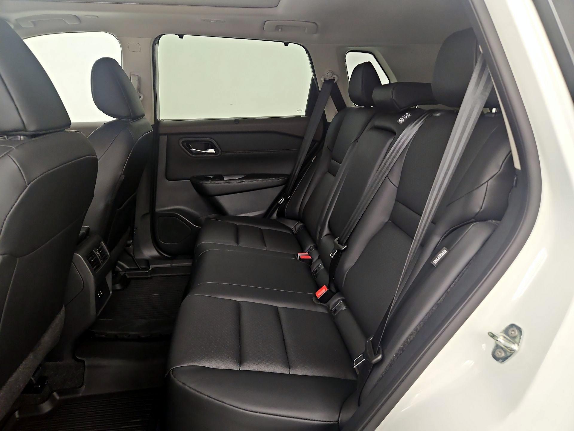 Thumbnail: 2023 Nissan Rogue - 20