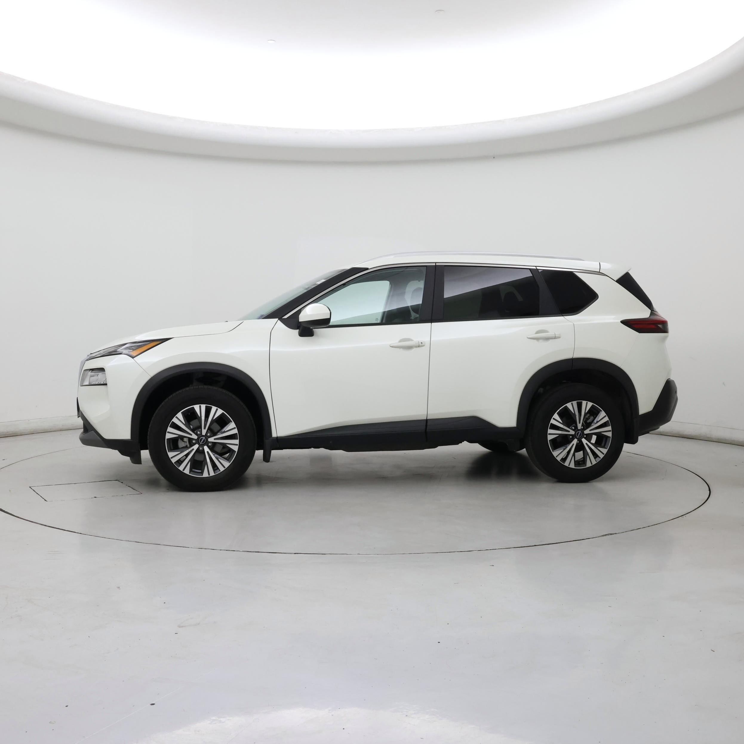Thumbnail: 2023 Nissan Rogue - 3