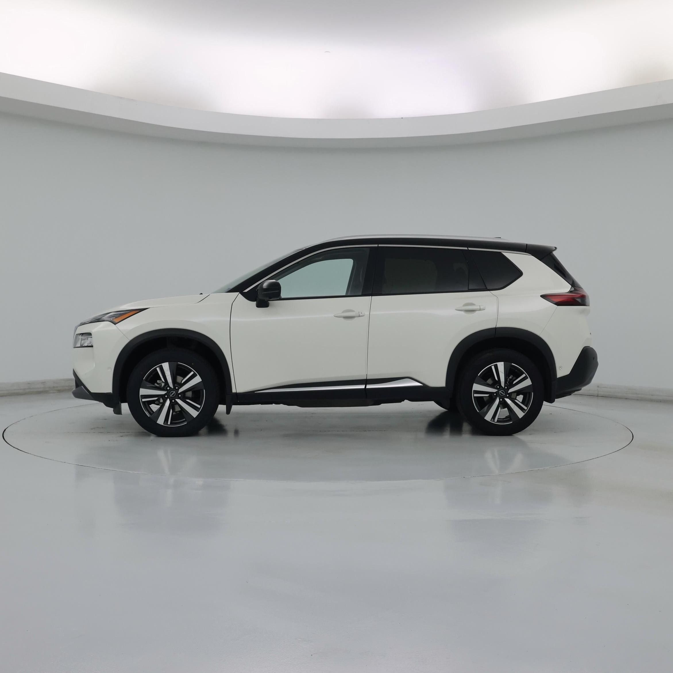 Thumbnail: 2023 Nissan Rogue - 3