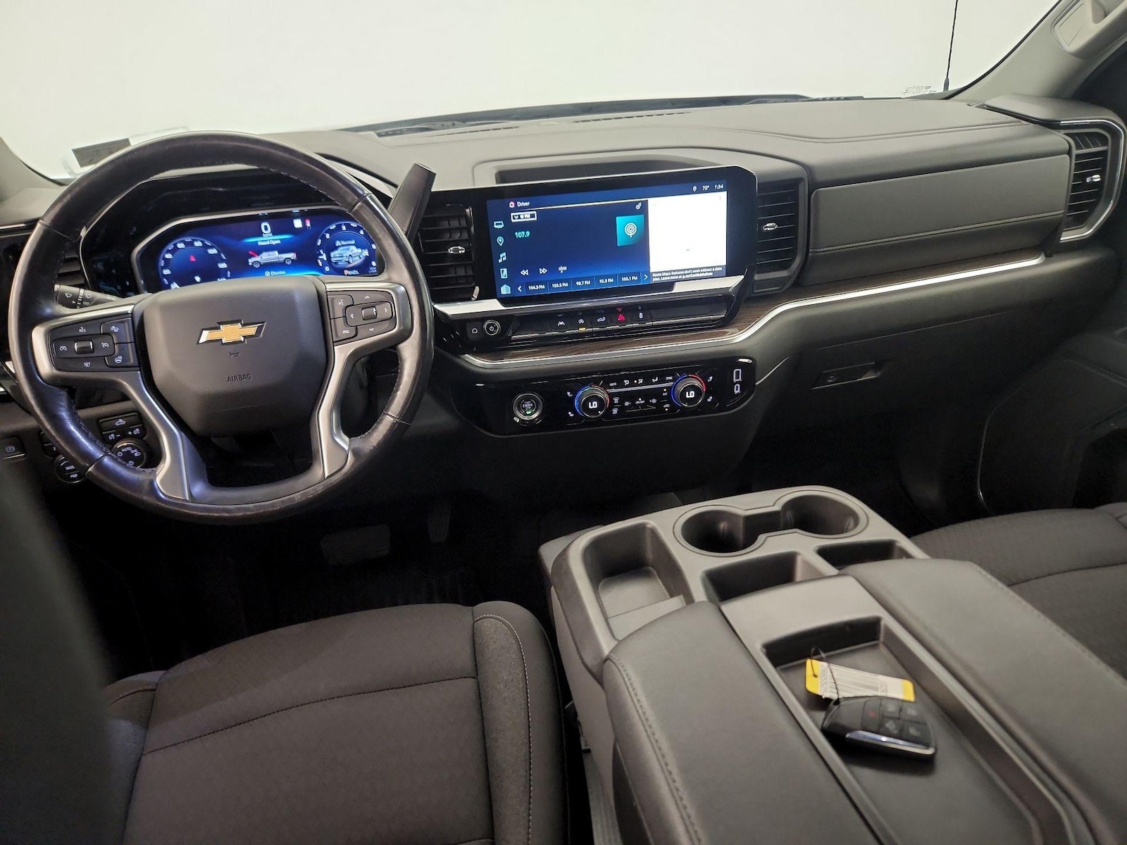 2022 Chevrolet Silverado 1500 LT - Photo 10