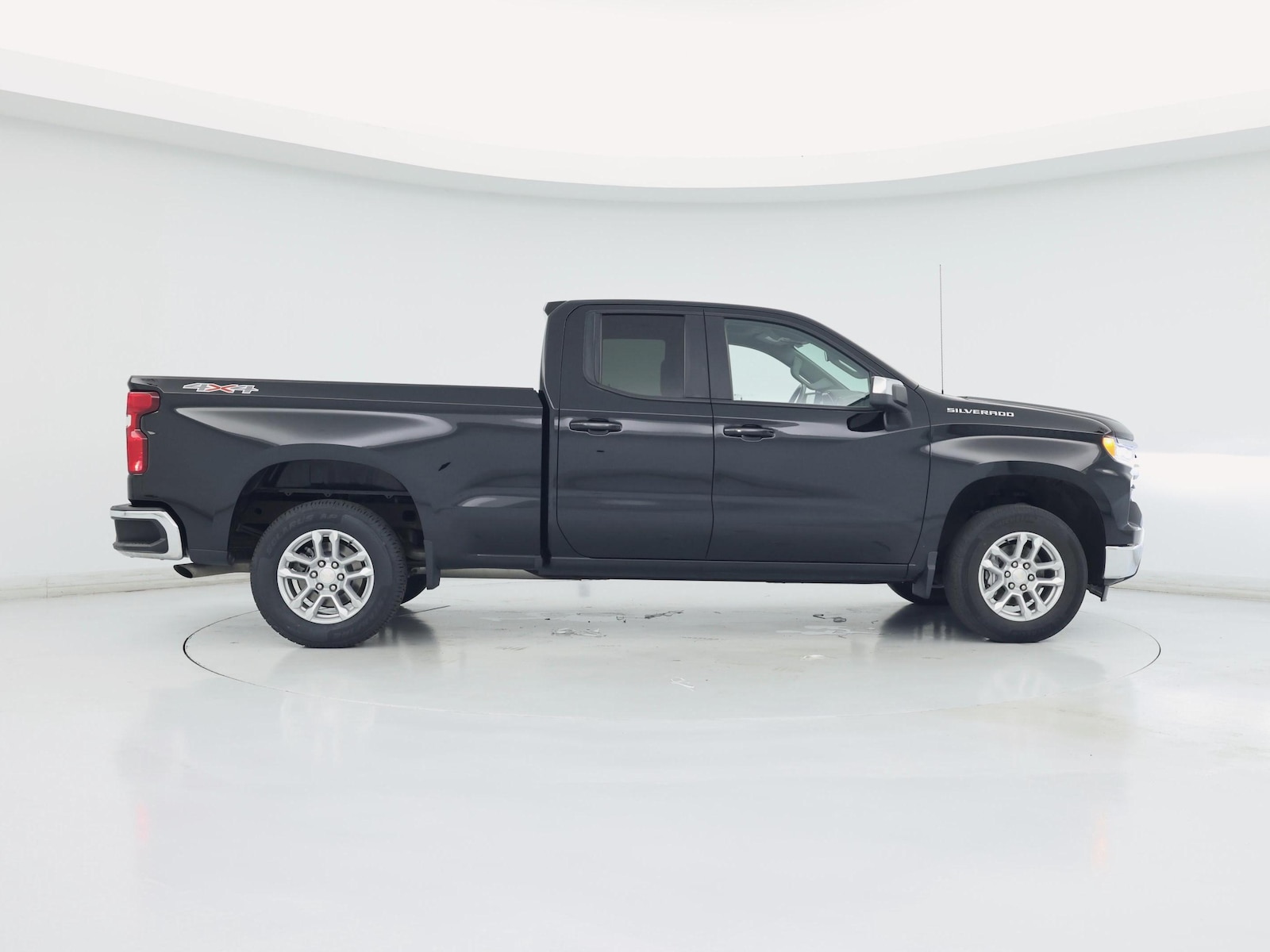2022 Chevrolet Silverado 1500 LT - Photo 8