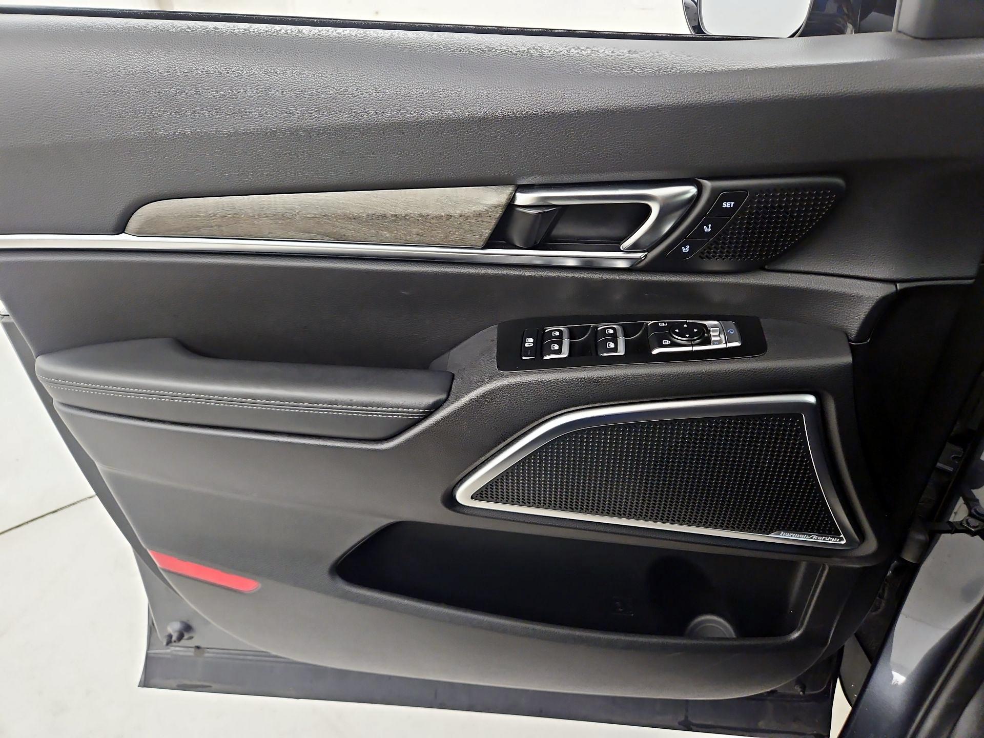 Thumbnail: 2022 Kia Telluride - 12