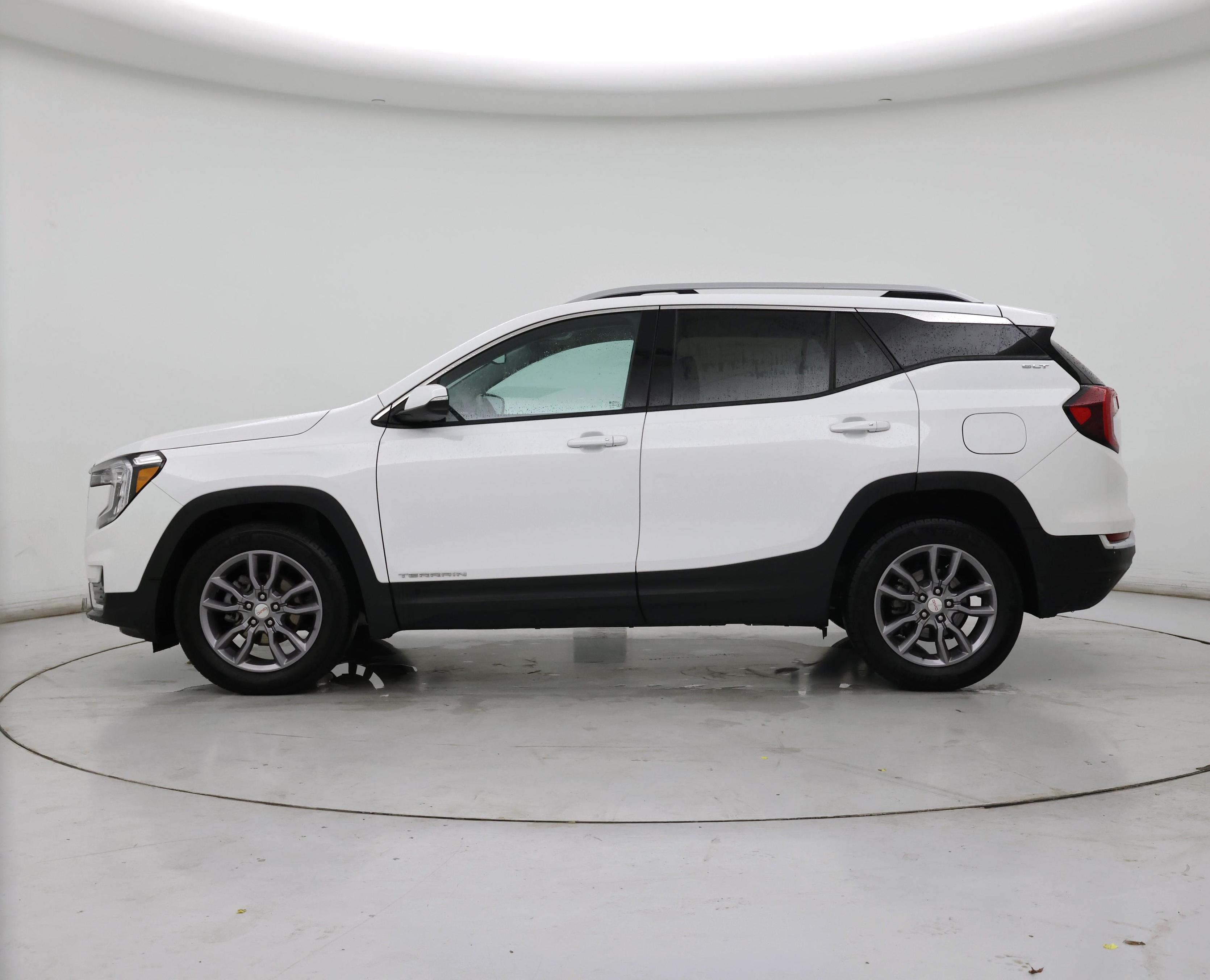 Thumbnail: 2022 GMC Terrain - 3