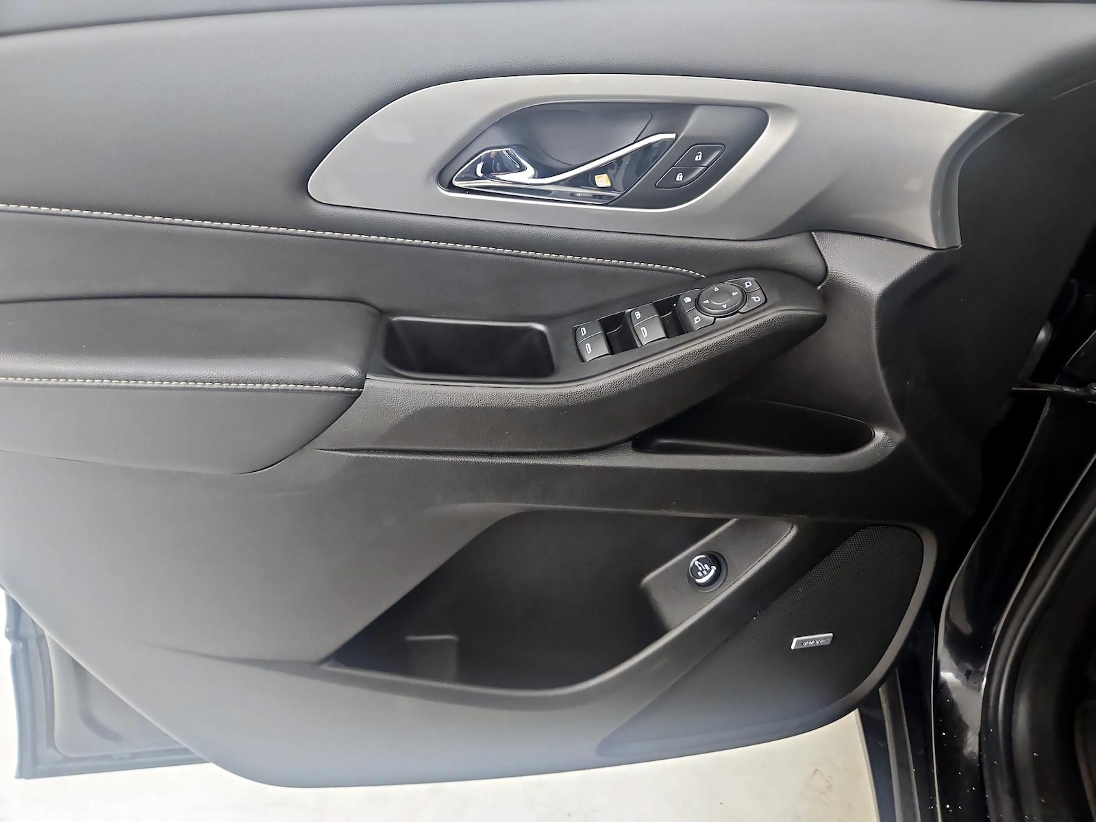 2023 Chevrolet Traverse 3LT - Photo 13