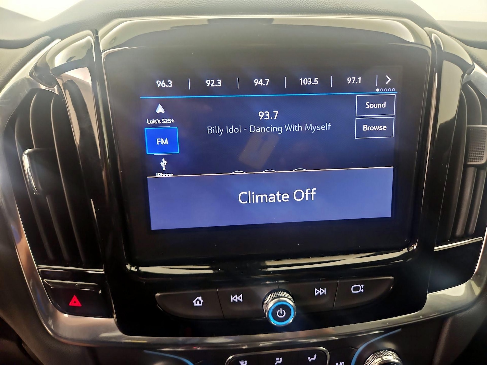 2023 Chevrolet Traverse 3LT - Photo 17