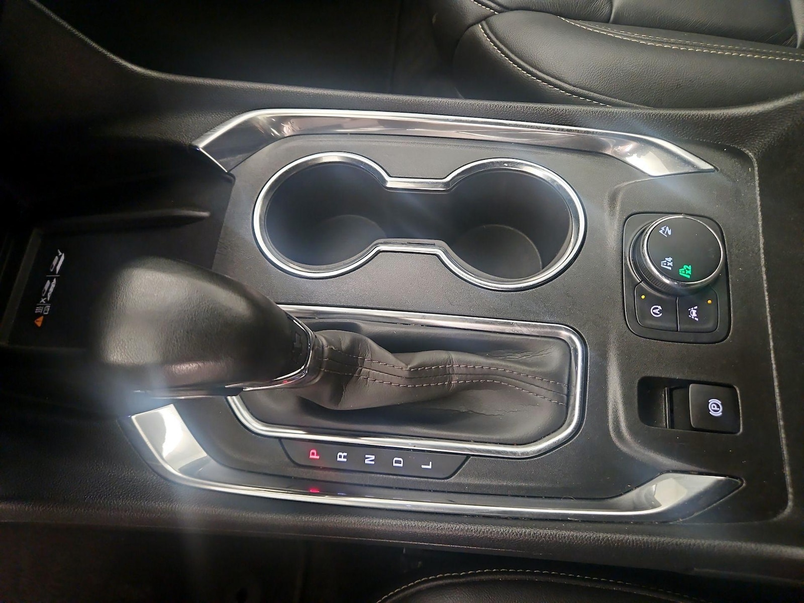 2023 Chevrolet Traverse 3LT - Photo 19