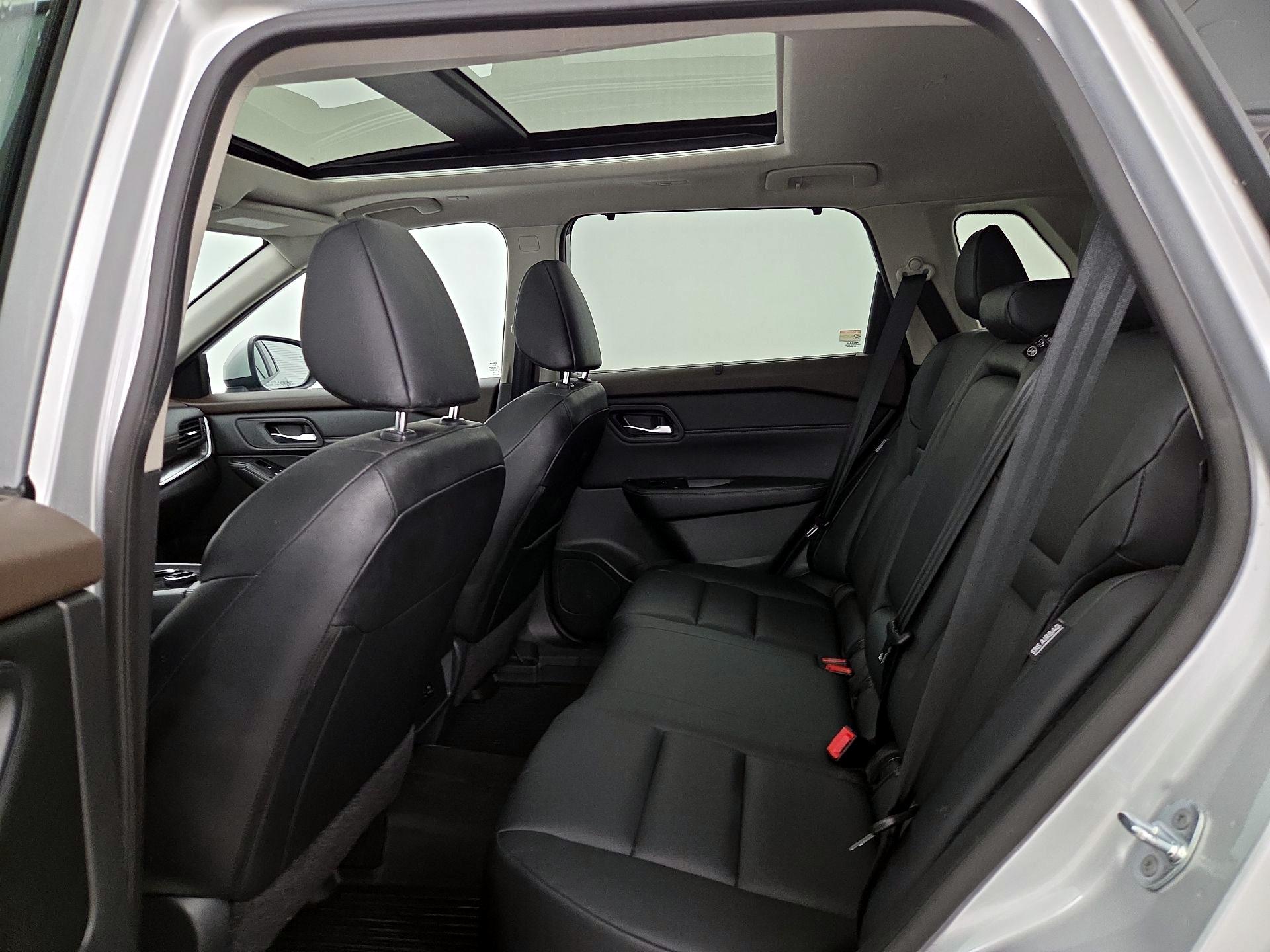 Thumbnail: 2023 Nissan Rogue - 20