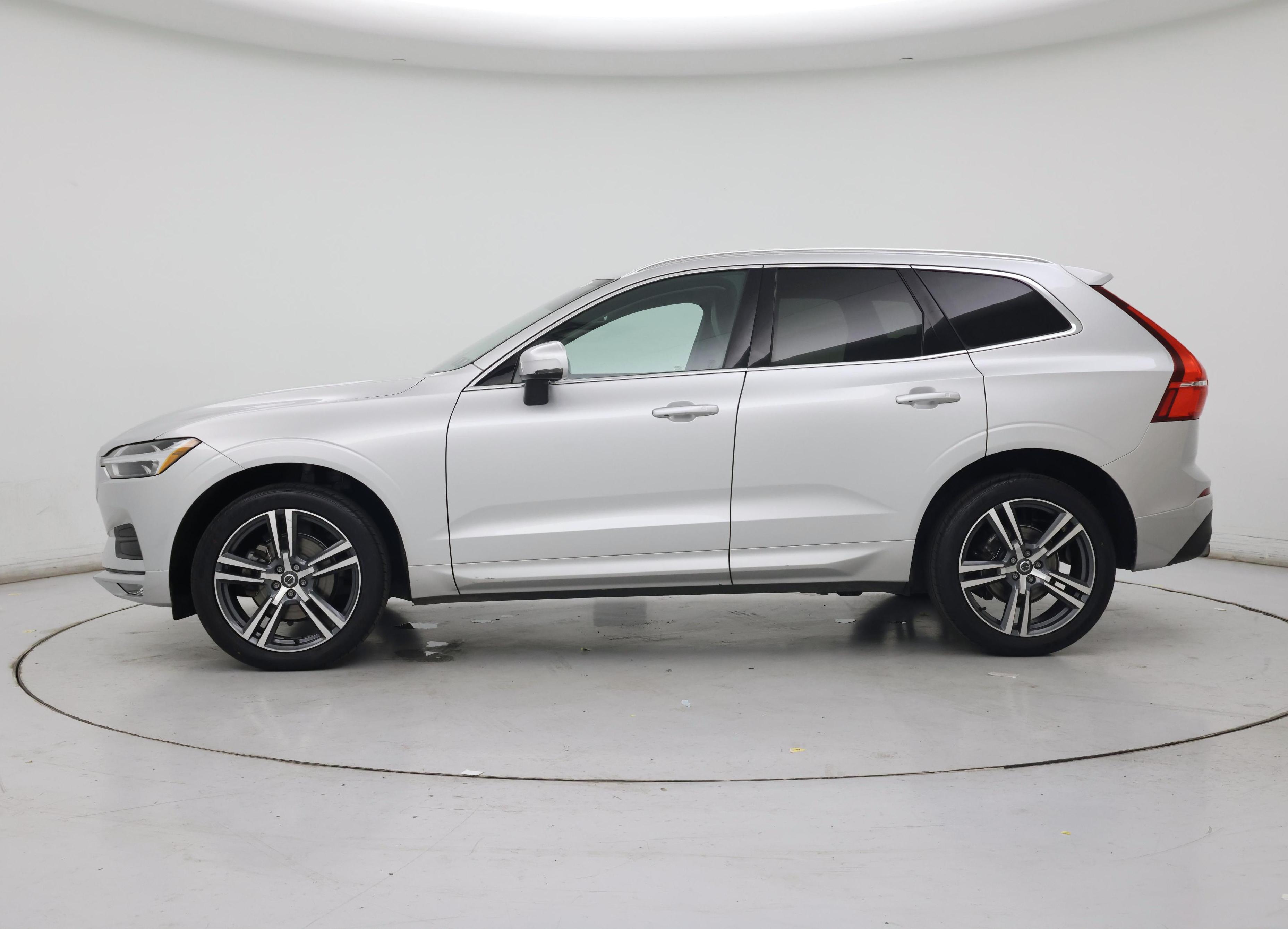 Thumbnail: 2021 Volvo XC60 - 3