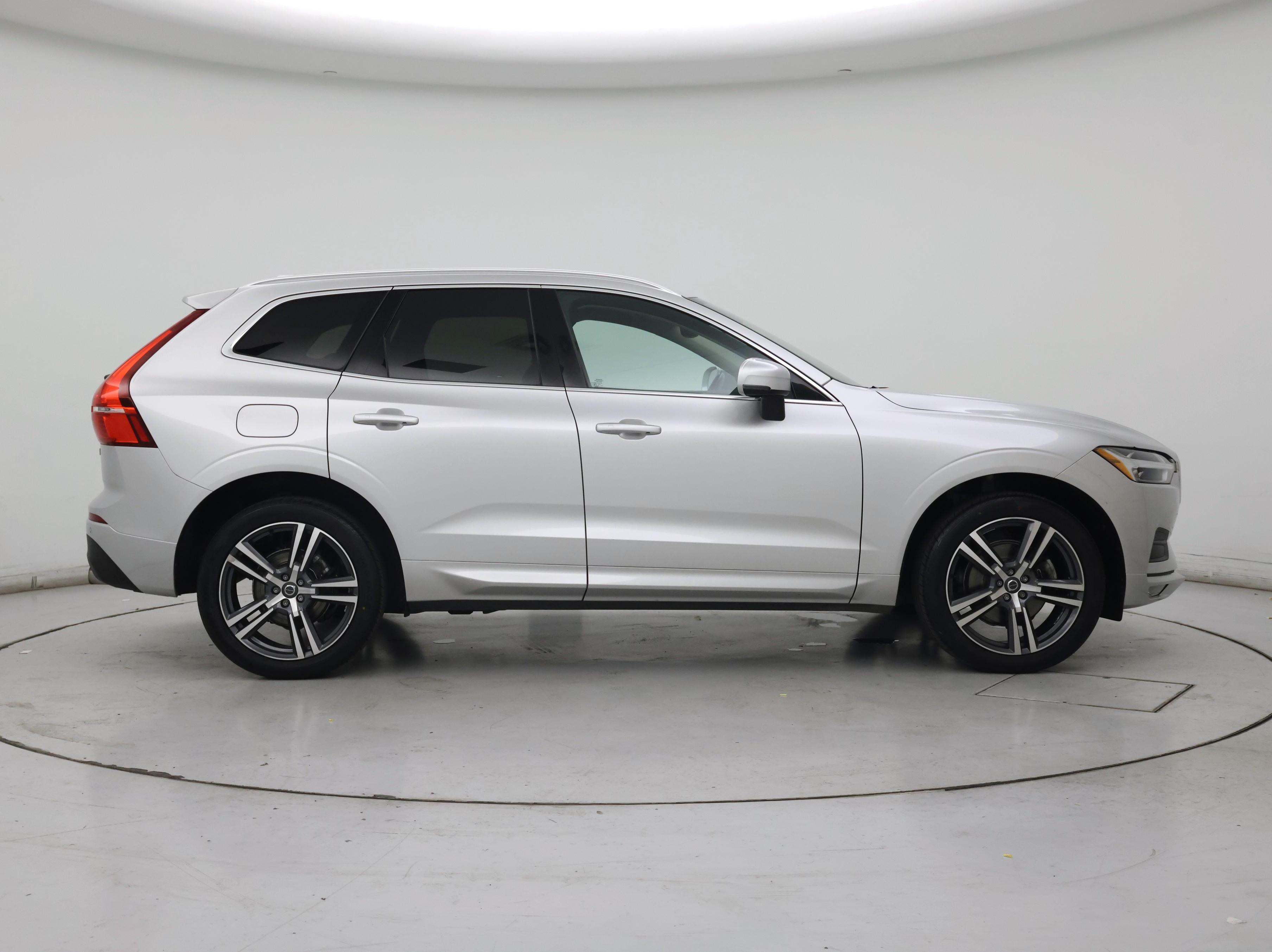 Thumbnail: 2021 Volvo XC60 - 7