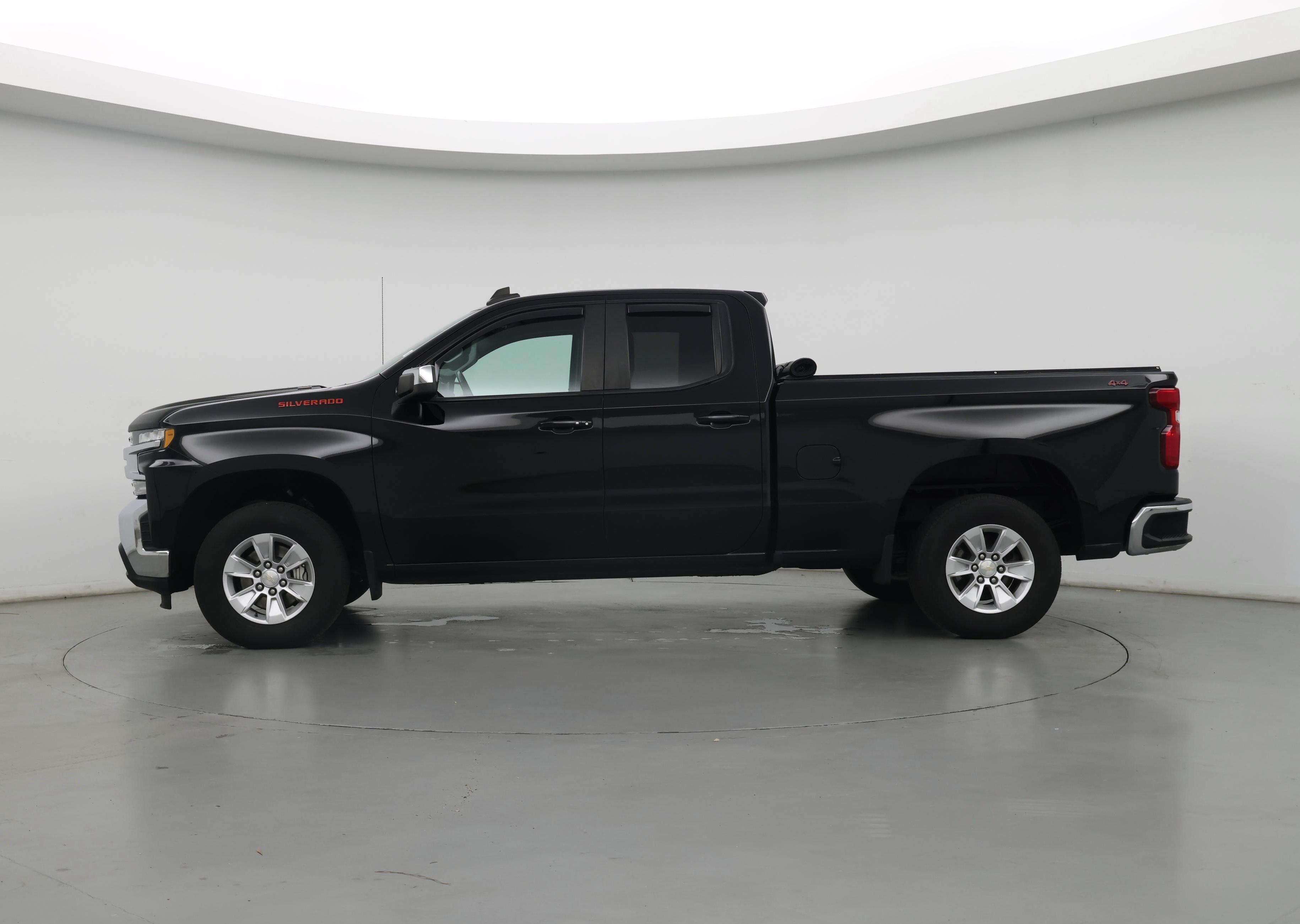 Thumbnail: 2020 Chevrolet Silverado 1500 - 3