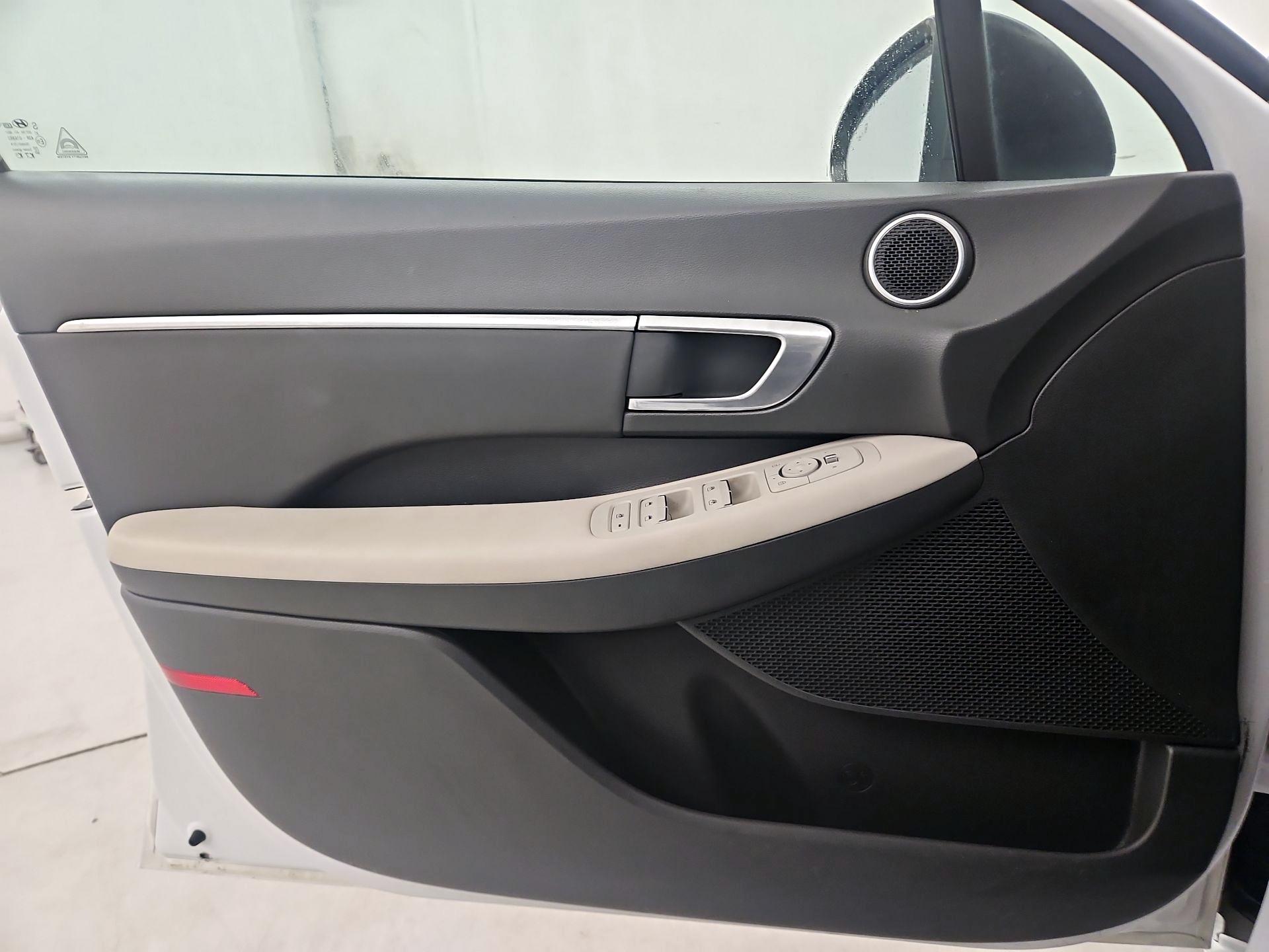 Thumbnail: 2023 Hyundai Sonata - 12
