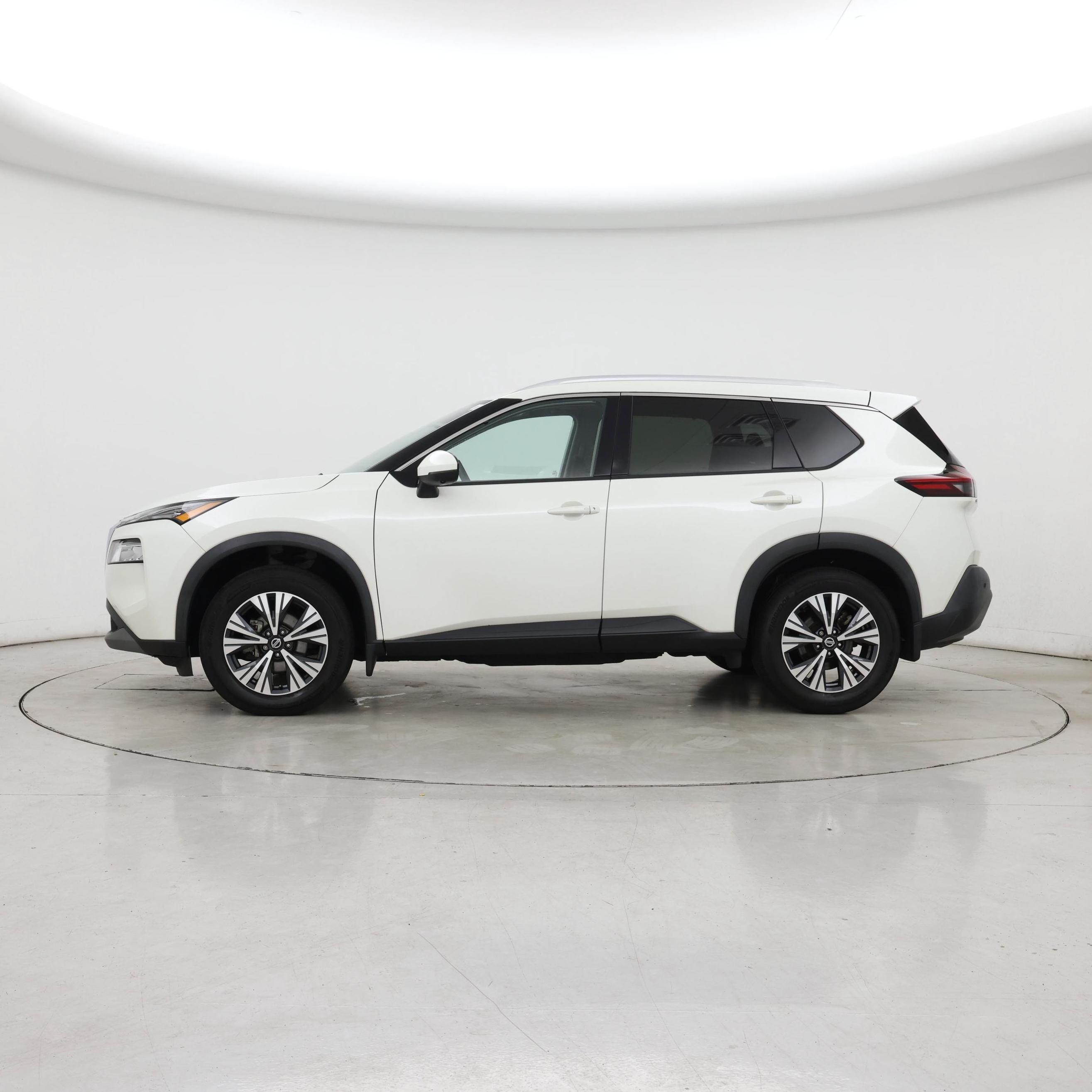 Thumbnail: 2021 Nissan Rogue - 3
